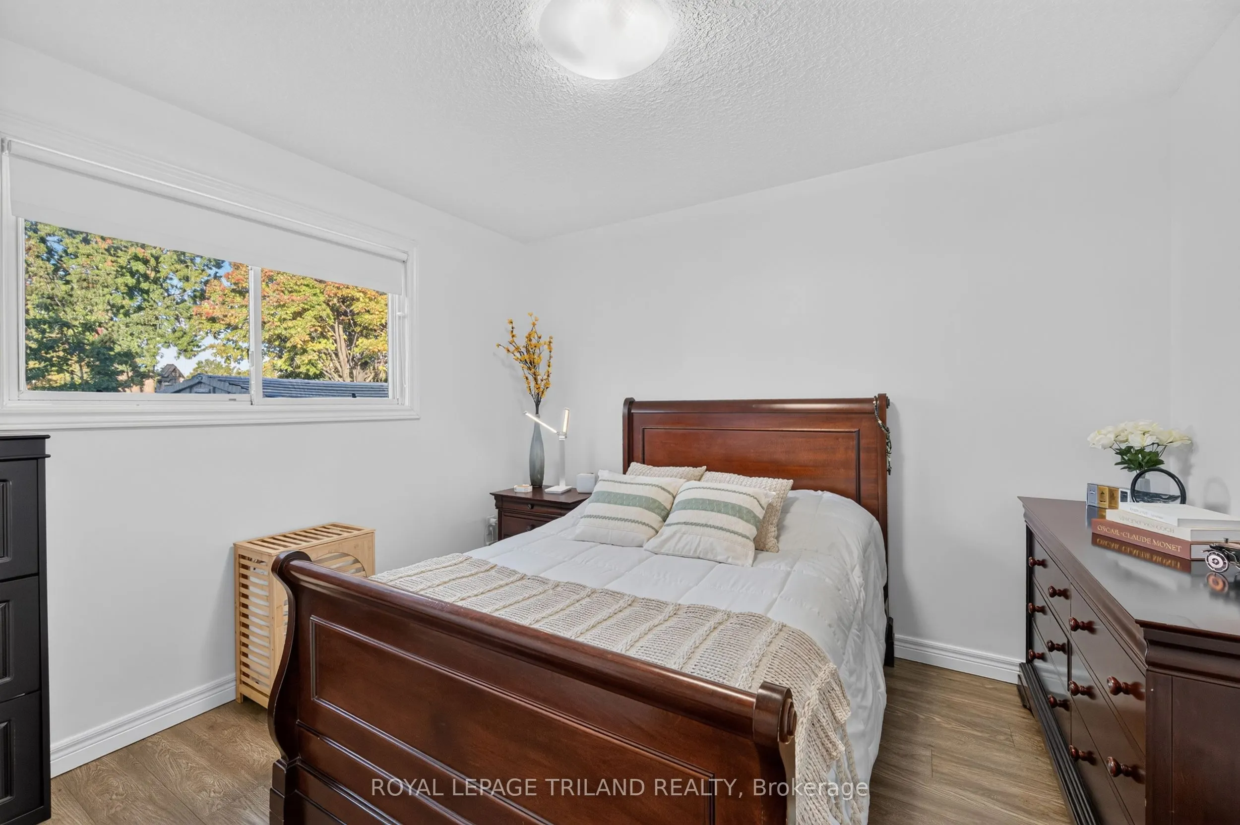 53 Stroud Crescent