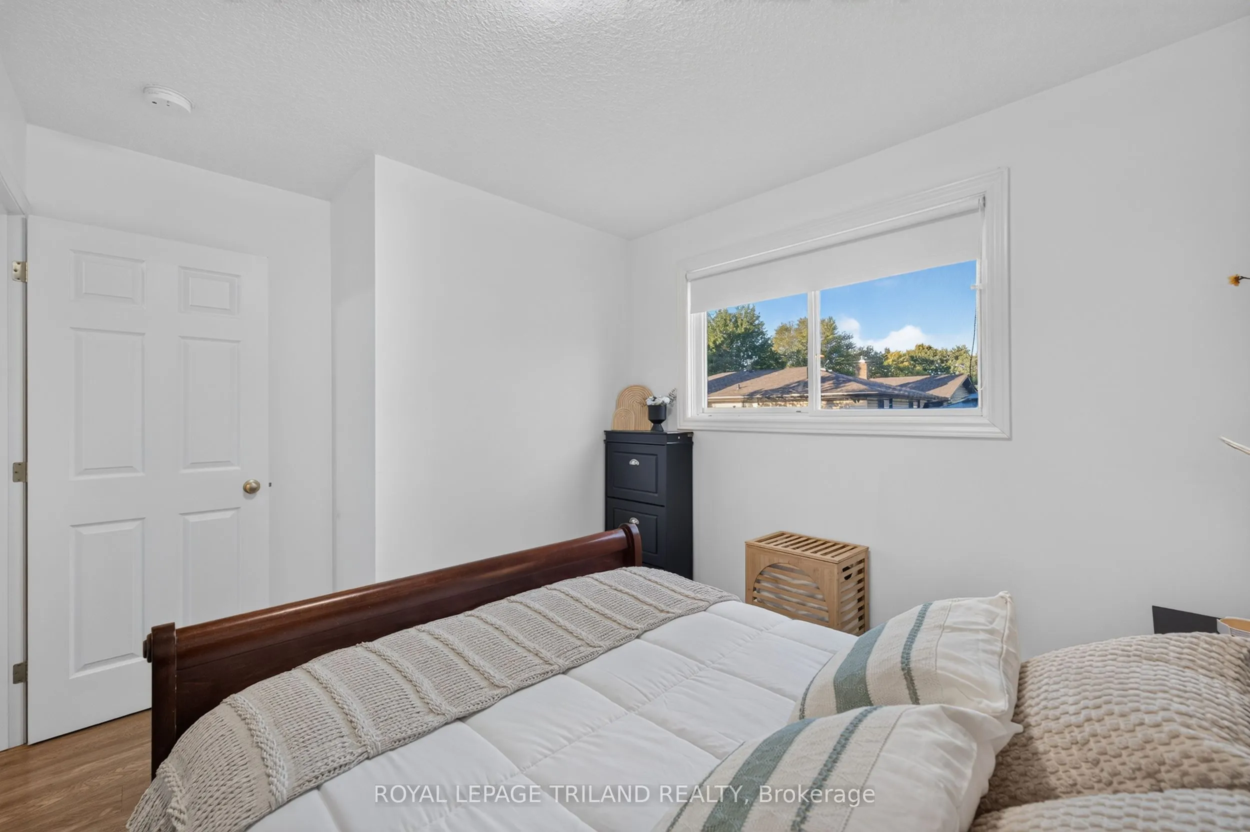 53 Stroud Crescent