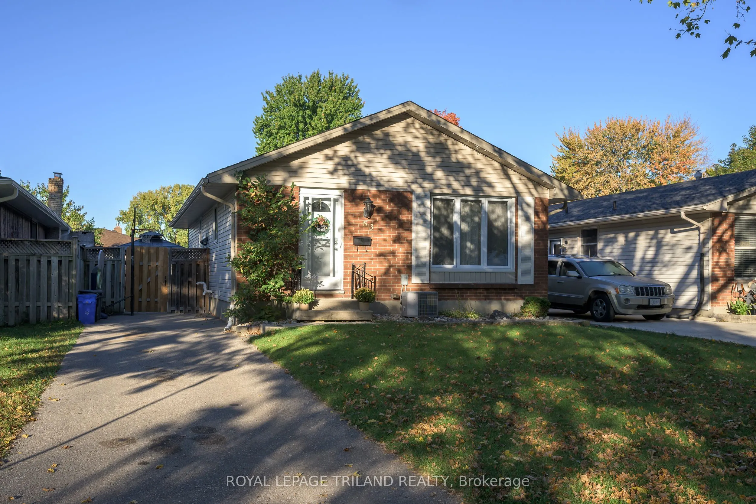 53 Stroud Crescent