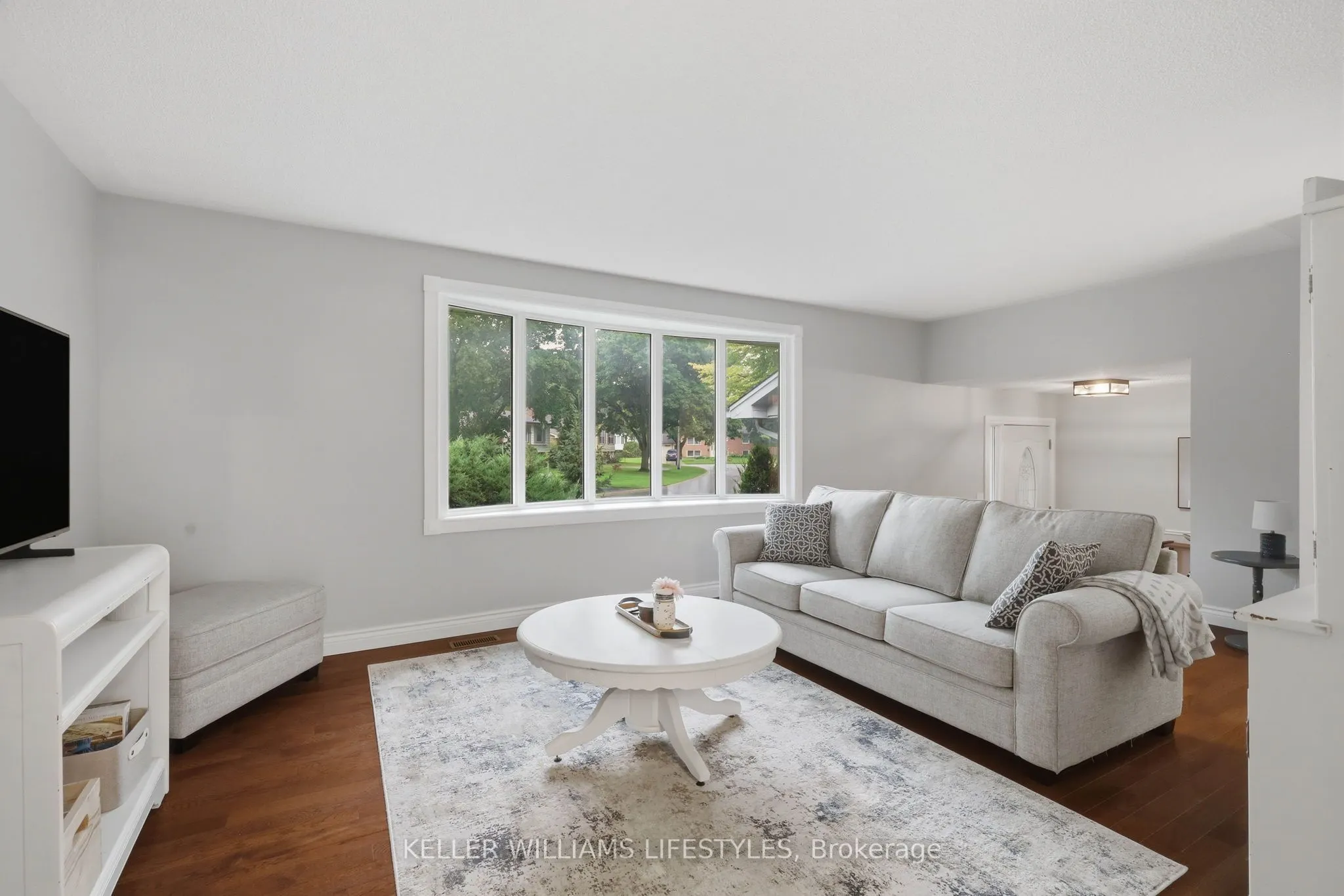 344 Robert Street