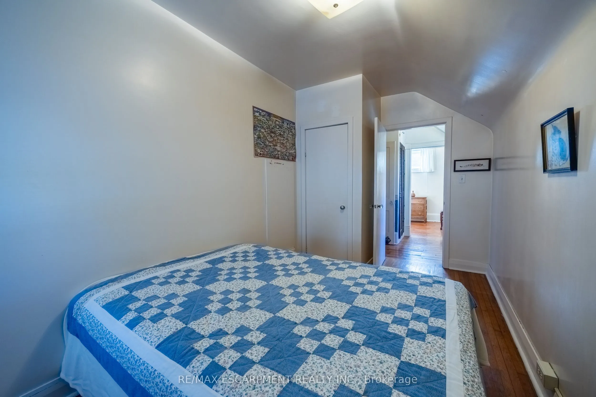 33 Palmerston Avenue