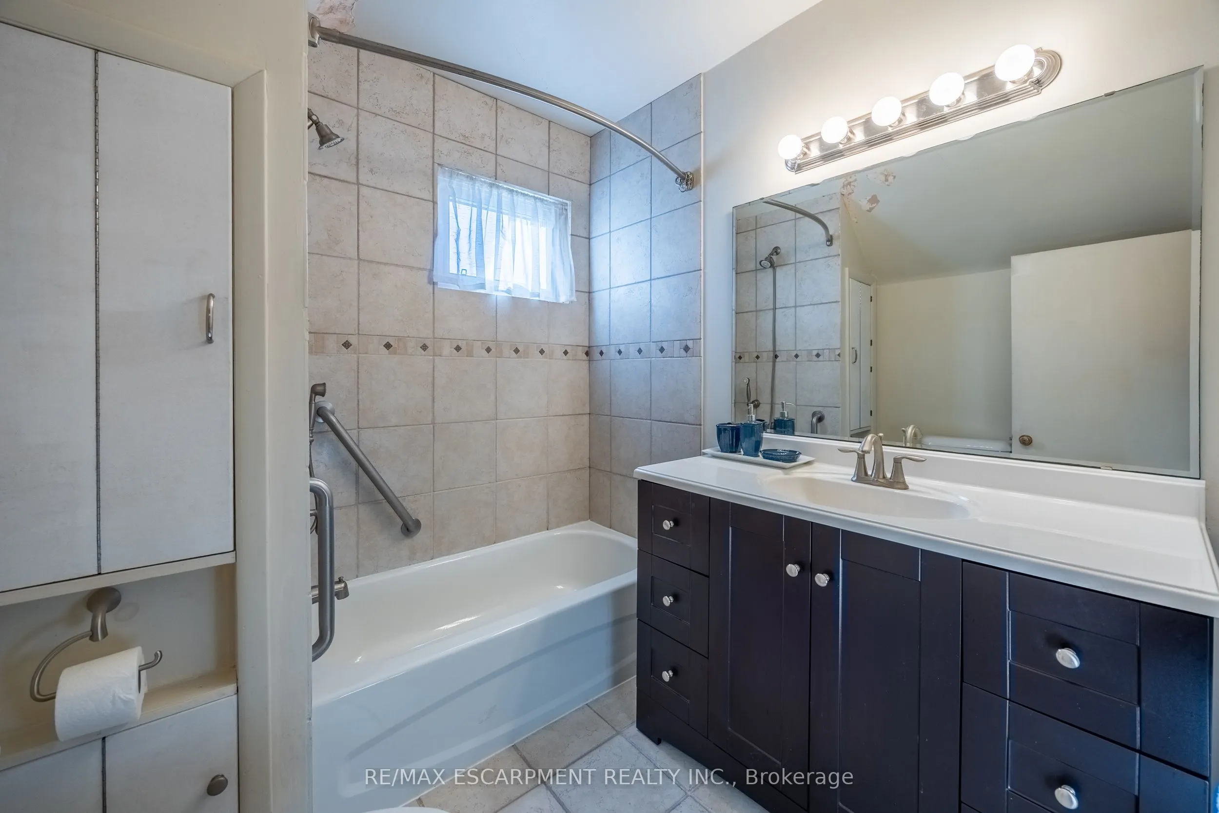 33 Palmerston Avenue