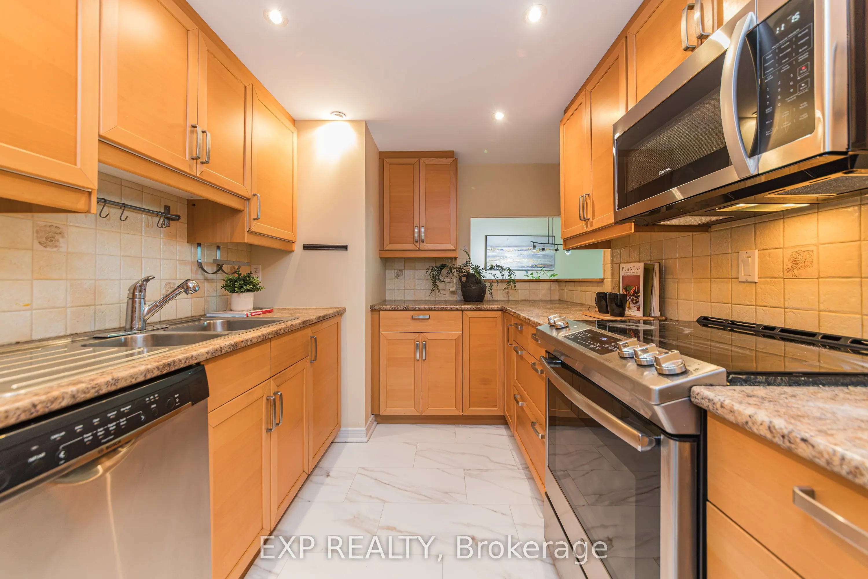 555 BRITTANY Drive #505