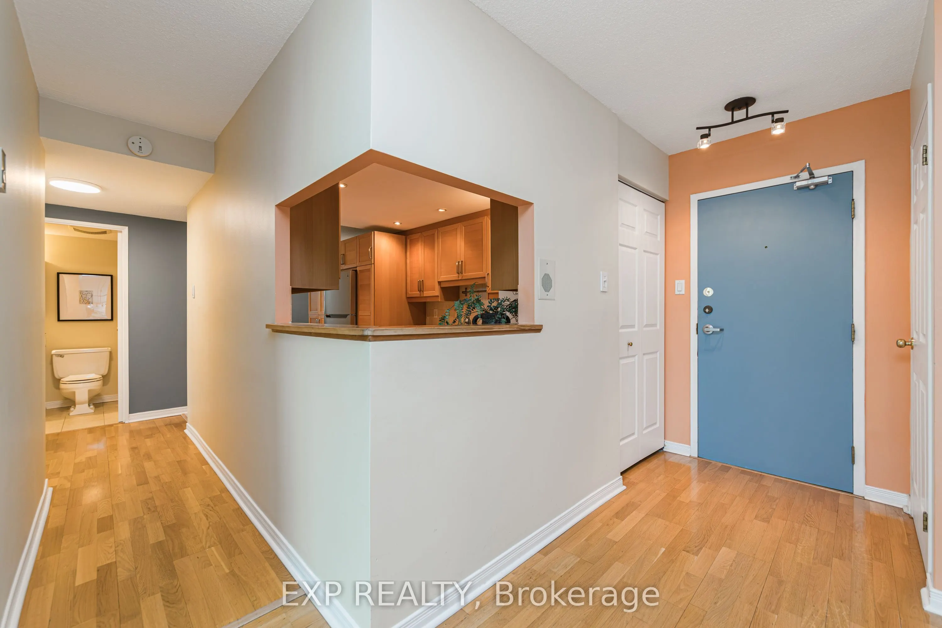 555 BRITTANY Drive #505