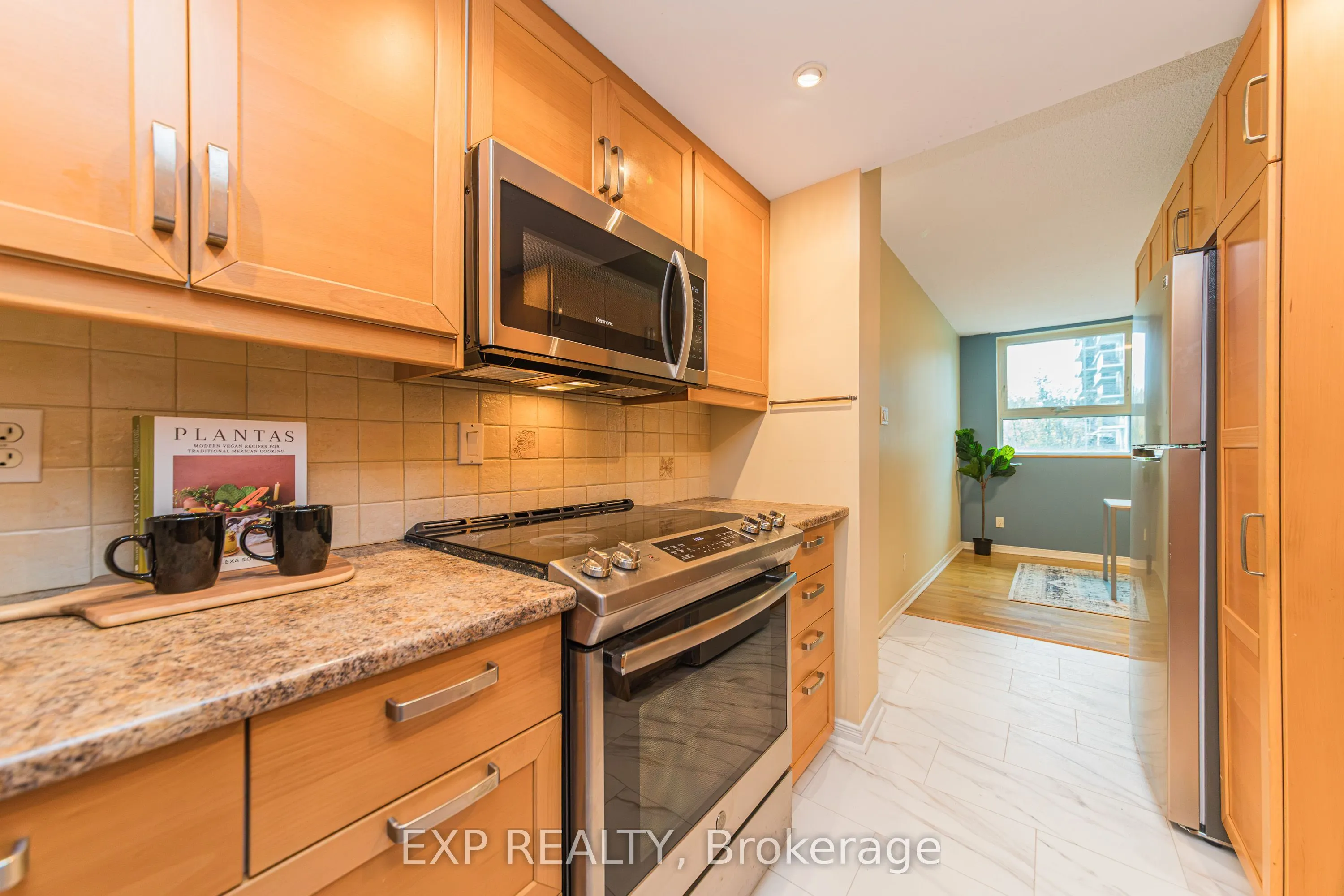 555 BRITTANY Drive #505