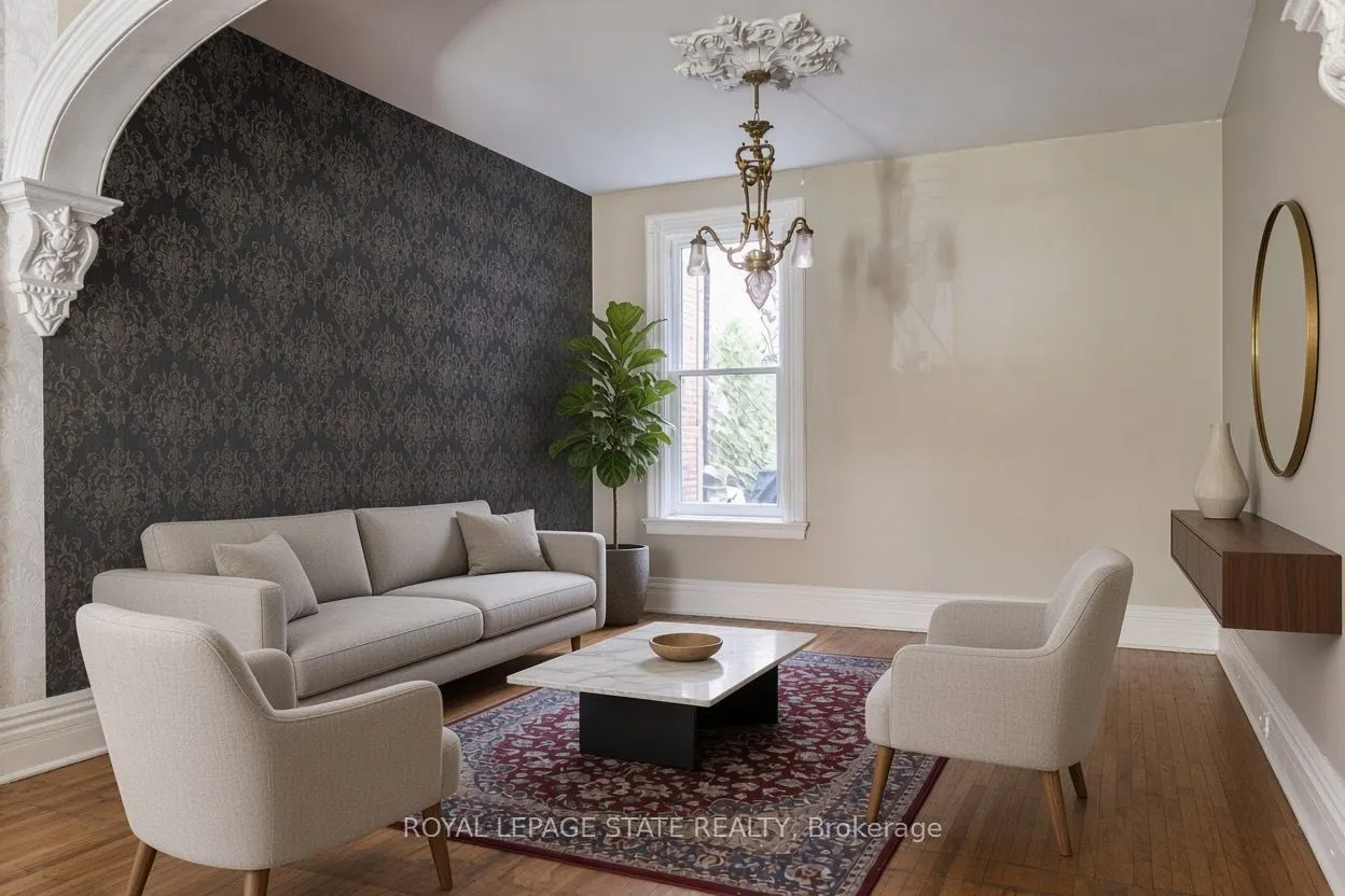 122 East Avenue S