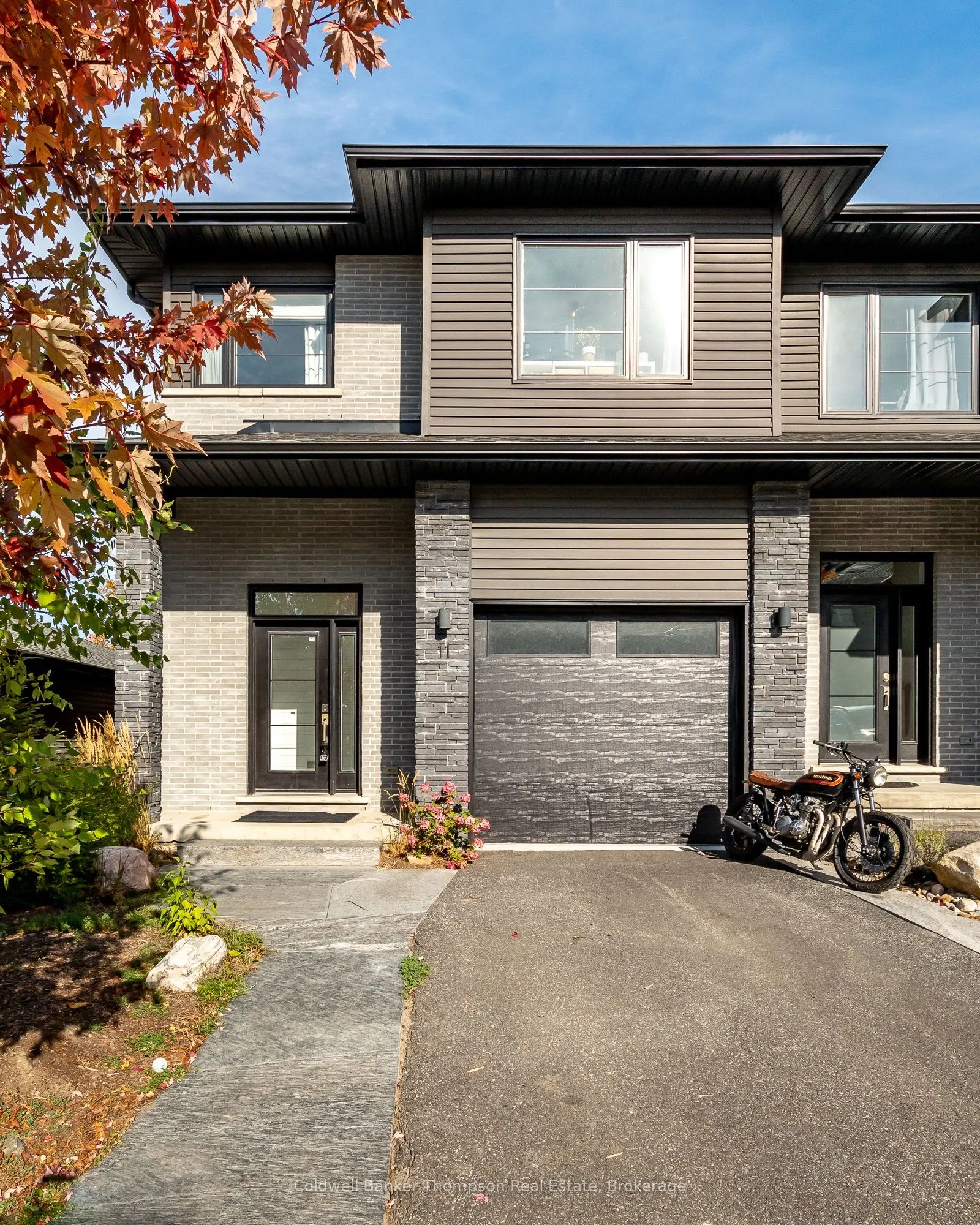 11 Cascade Lane