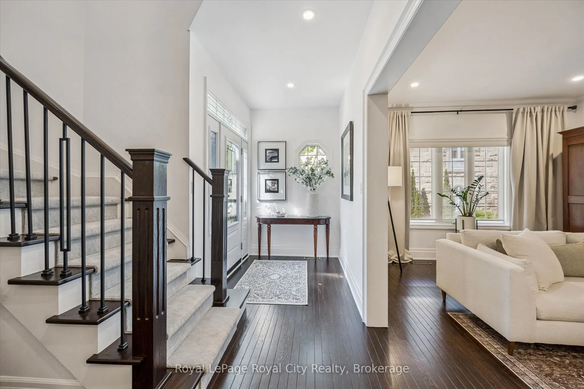 25 MANOR PARK Crescent #11
