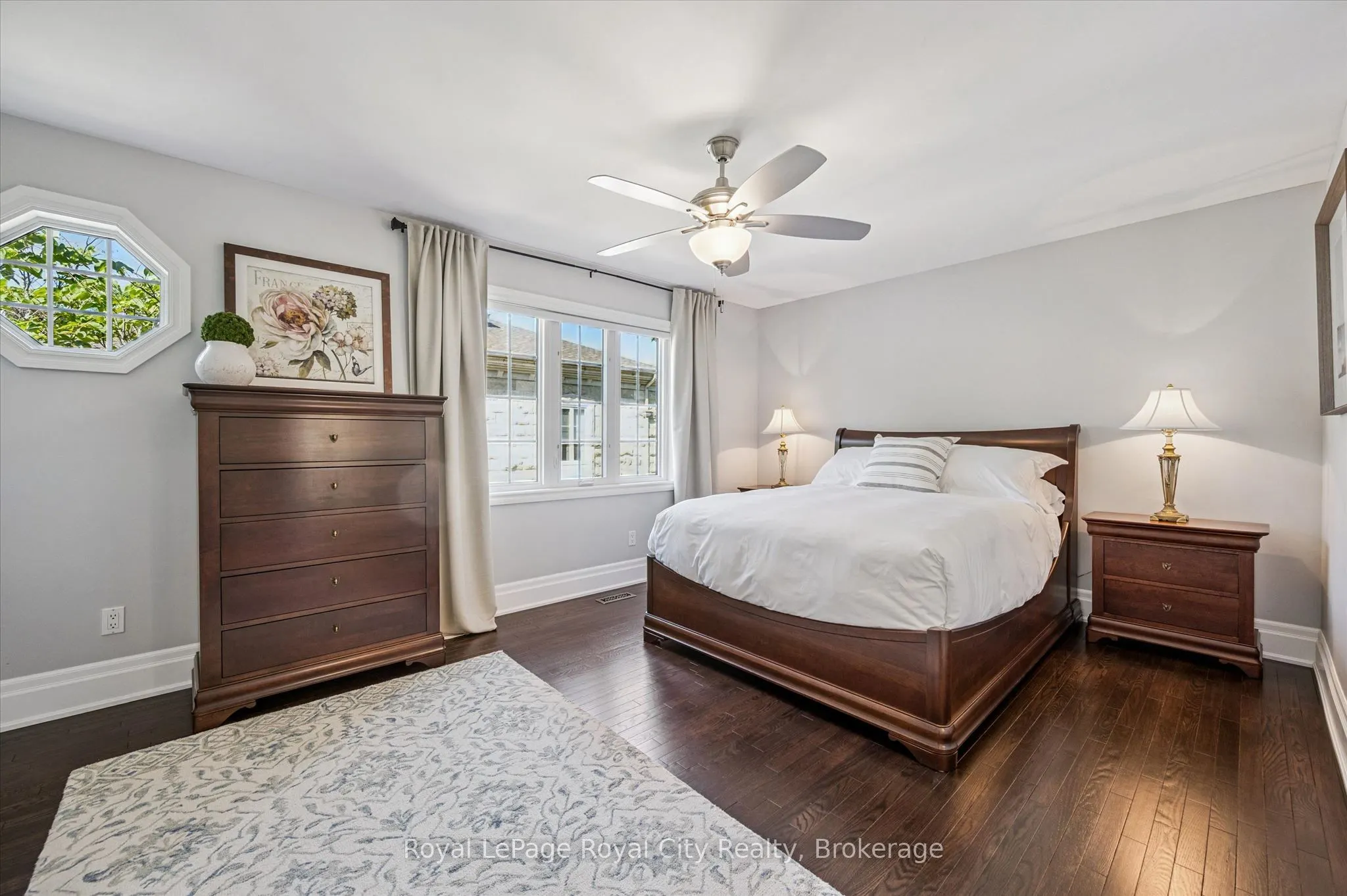 25 MANOR PARK Crescent #11