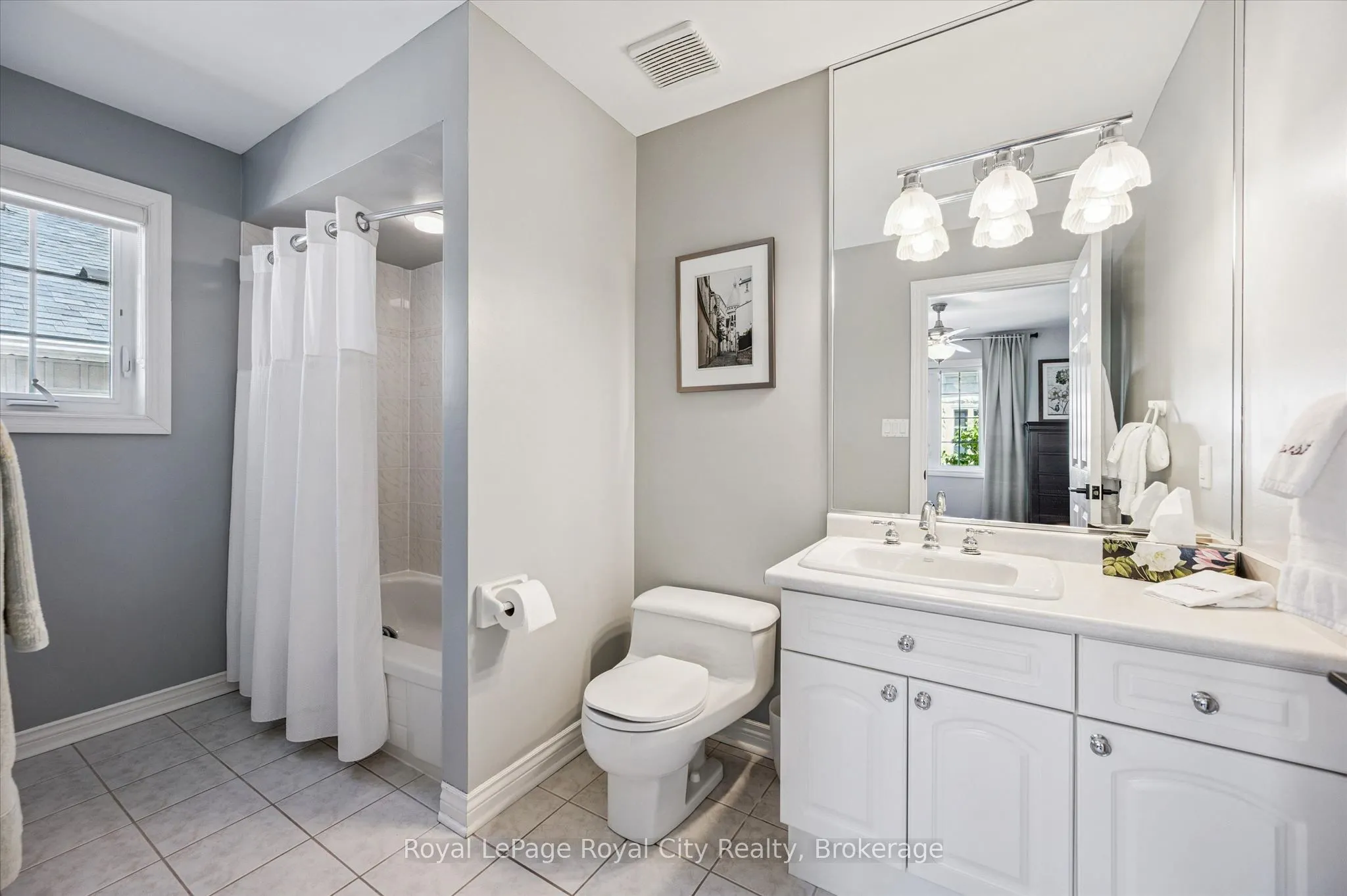 25 MANOR PARK Crescent #11