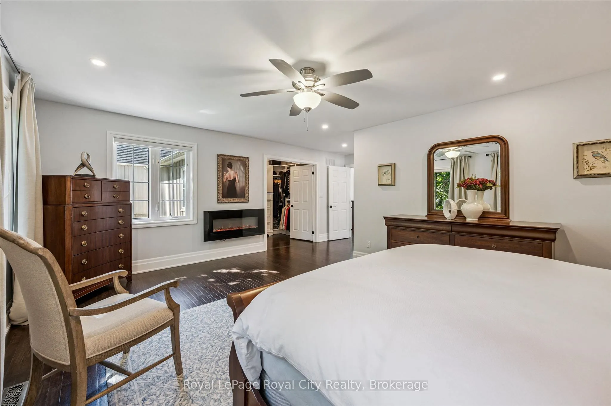 25 MANOR PARK Crescent #11