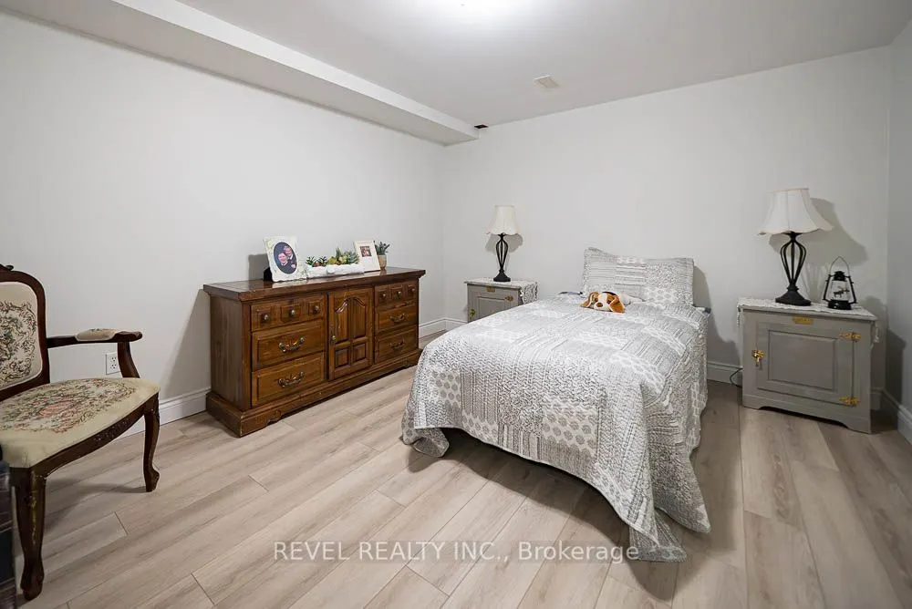 15 Millcroft Drive