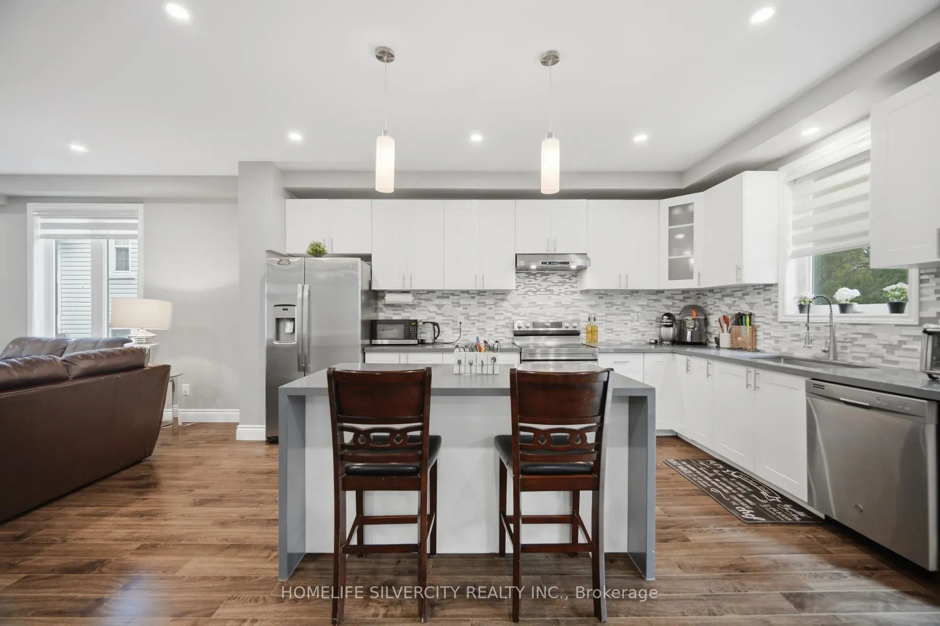 165 St Andrews Street W