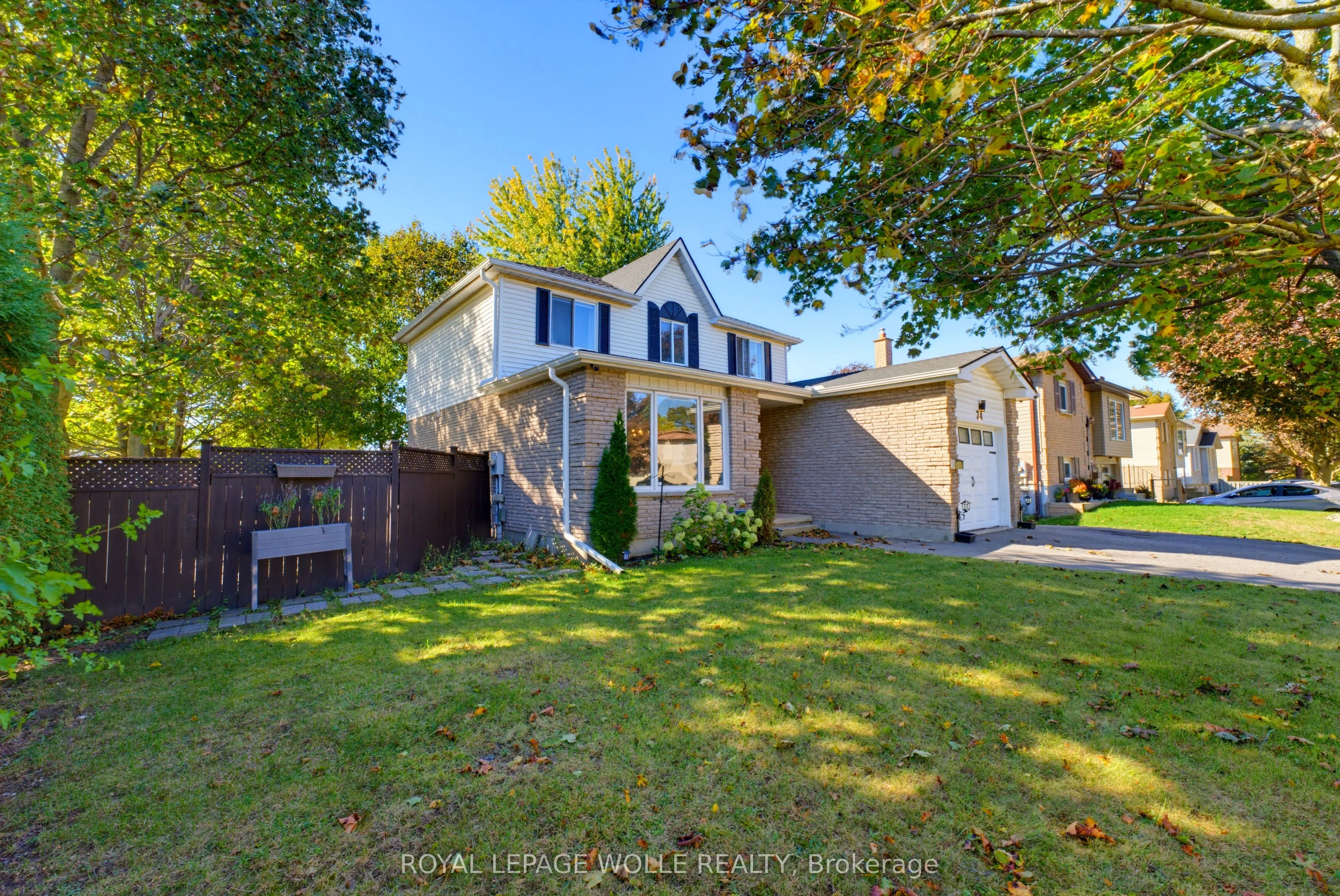74 Stirling Macgregor Drive