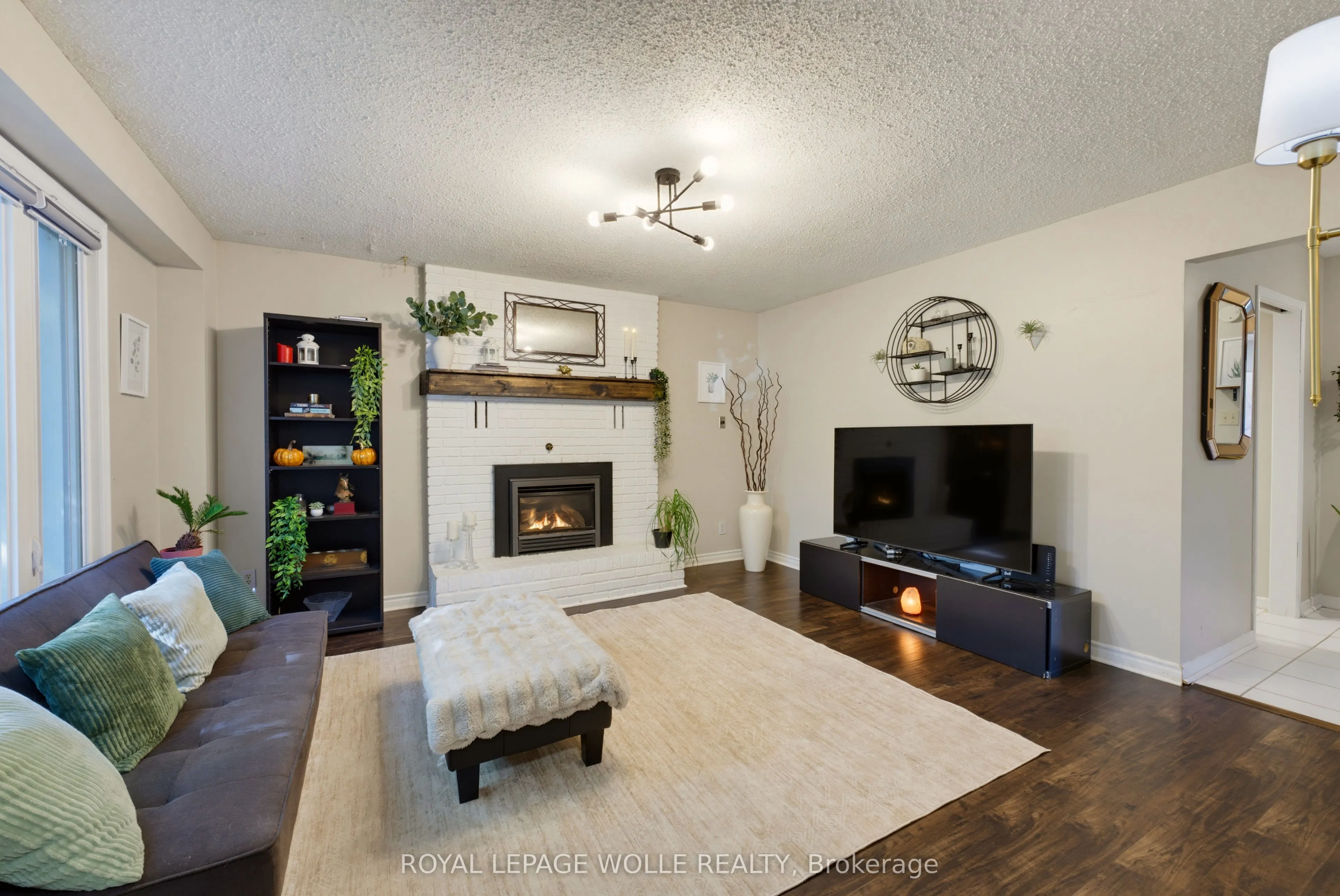 74 Stirling Macgregor Drive