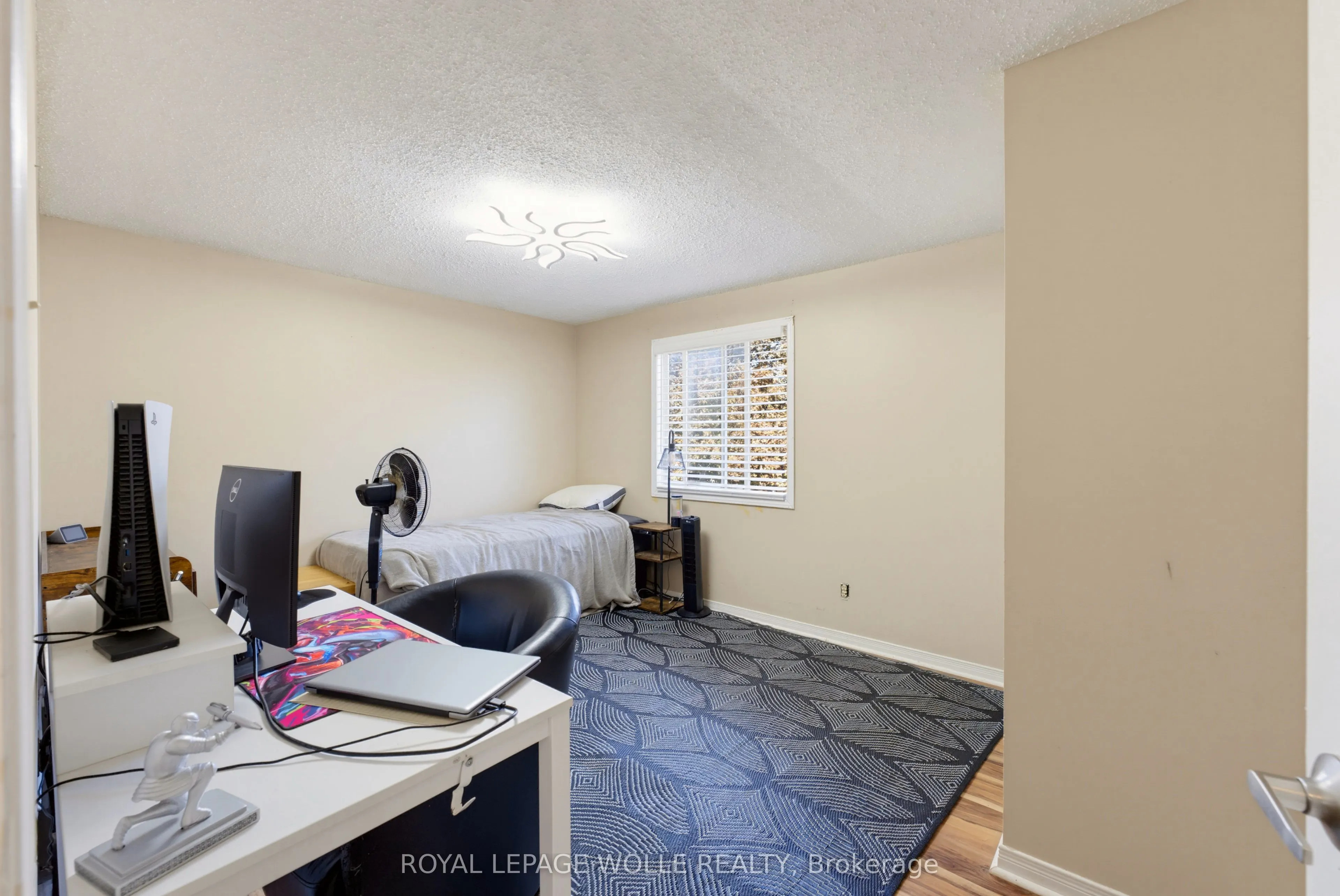 74 Stirling Macgregor Drive