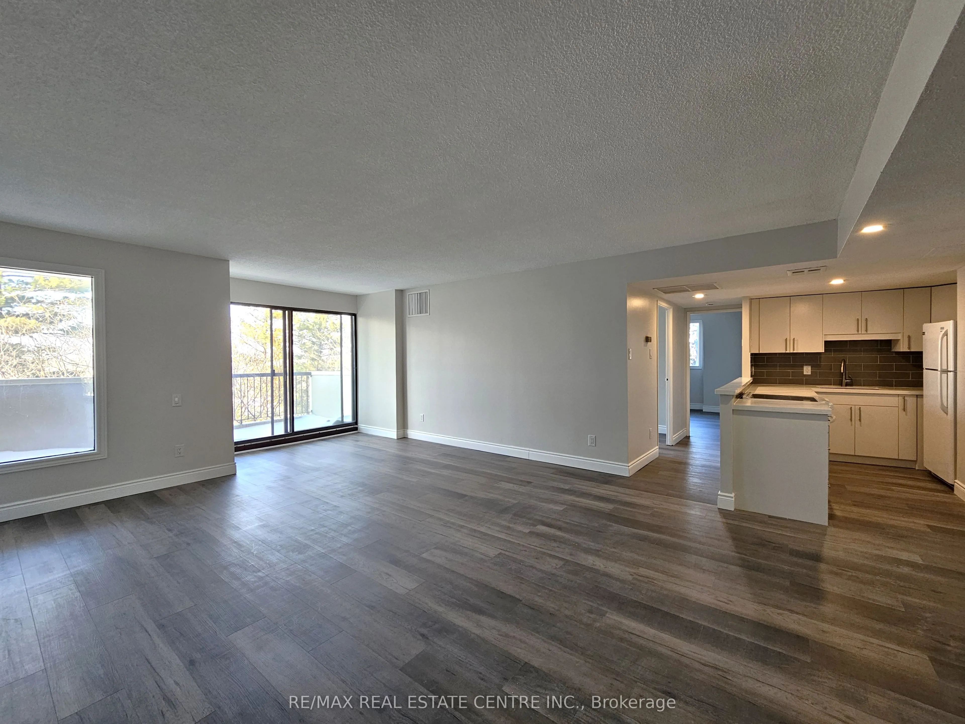 260 SHELDON Avenue N #508