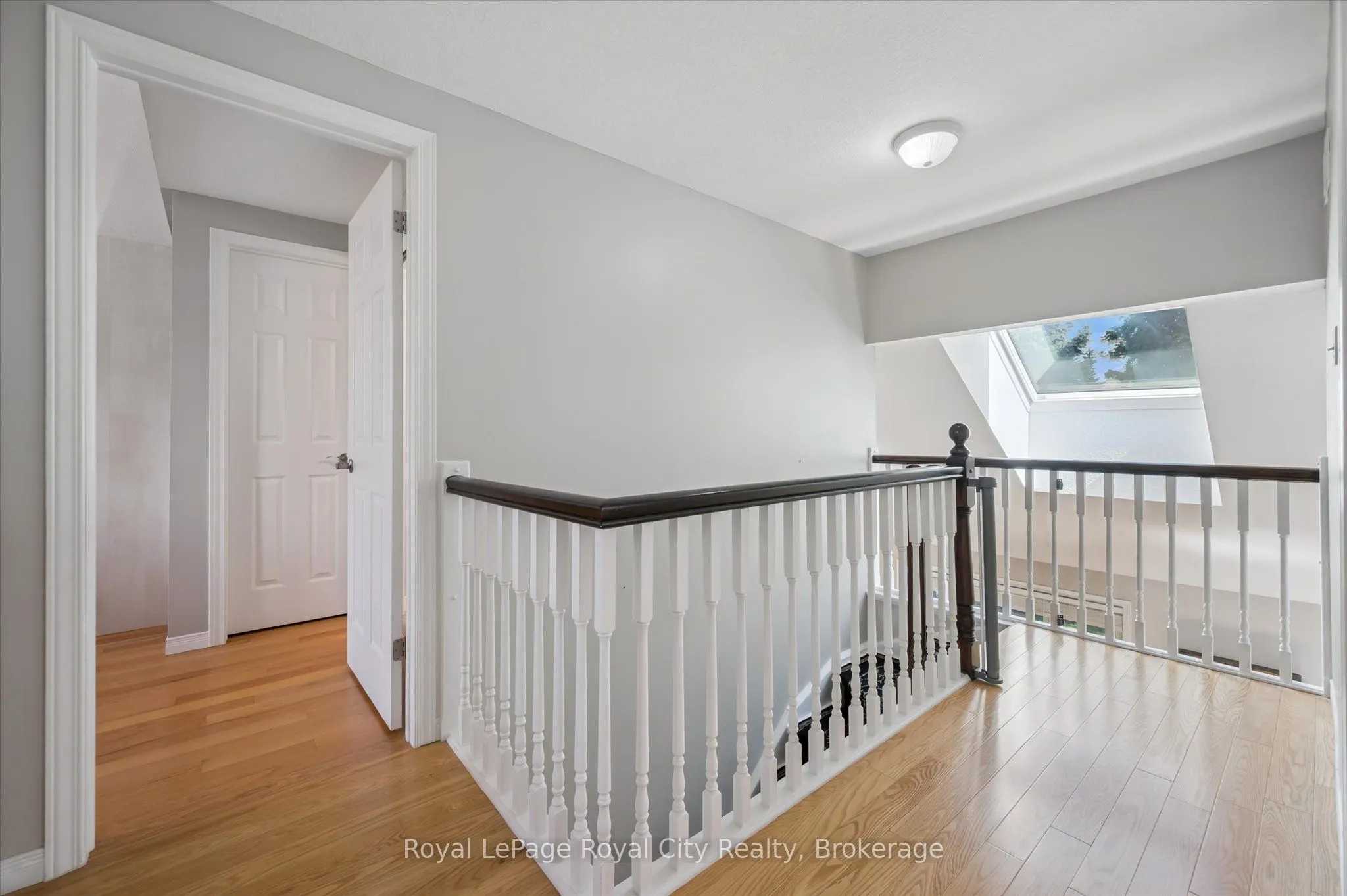 27 Oakridge Crescent