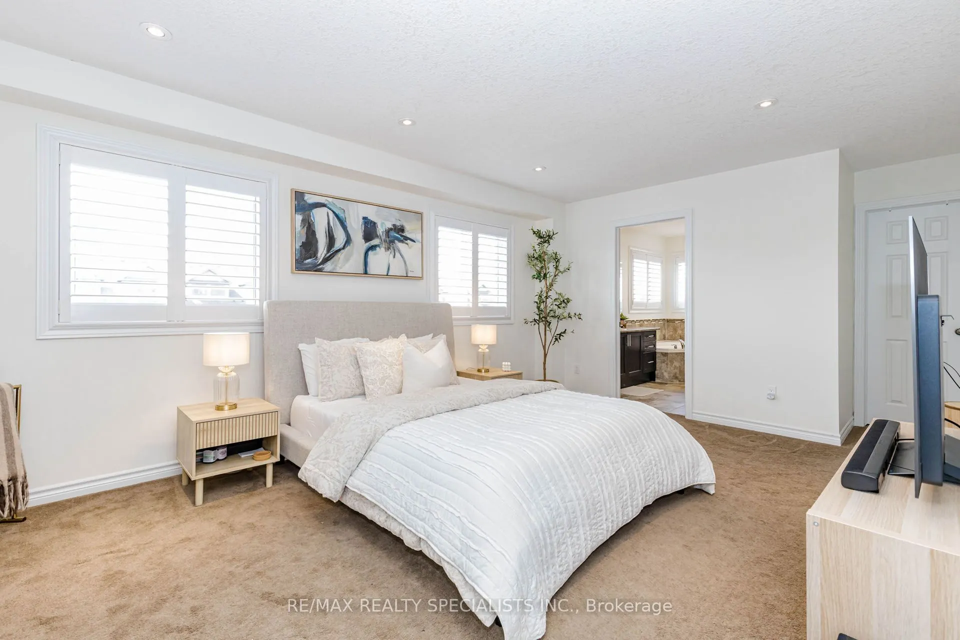 117 Norma Crescent #Main & Upper