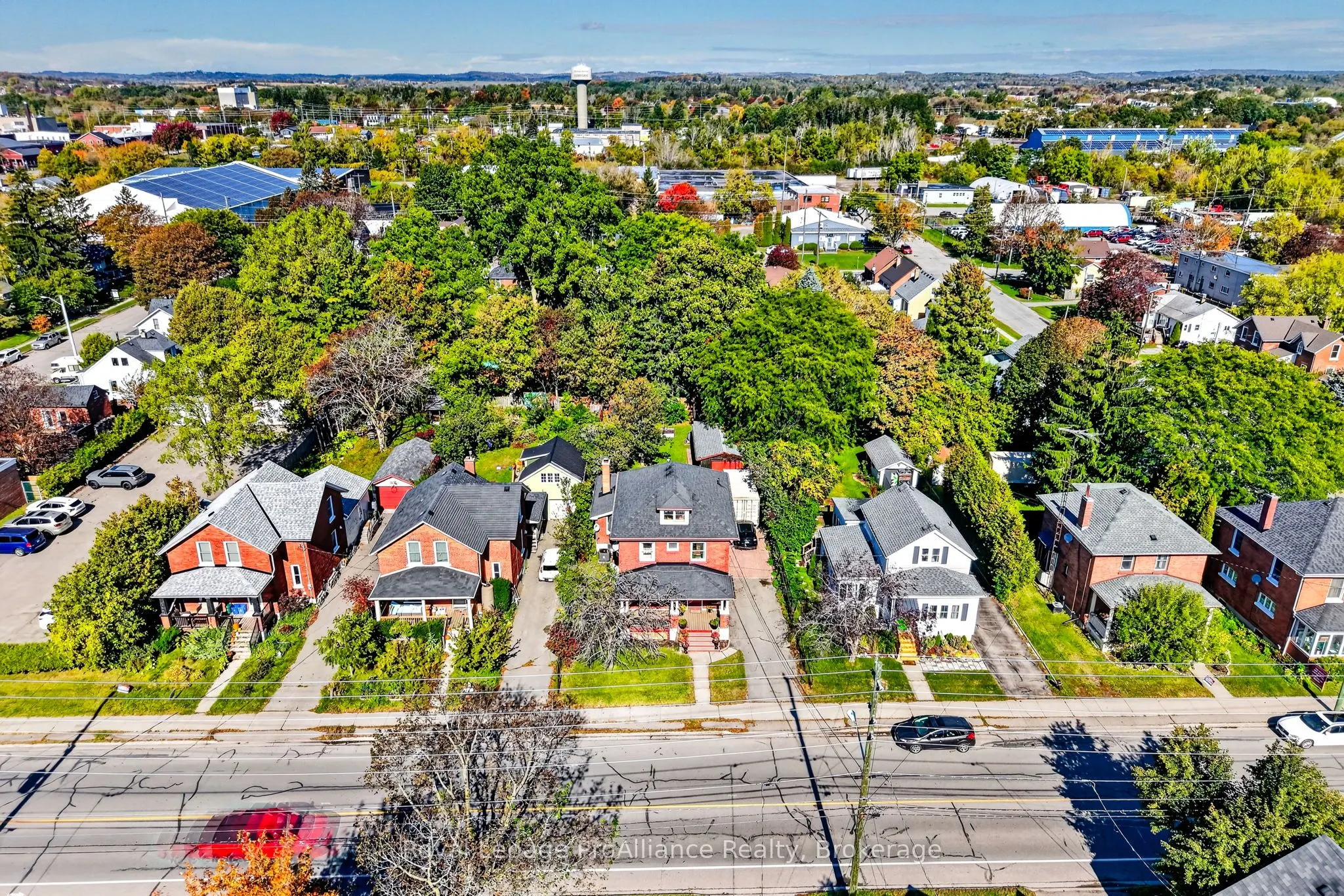 174 University Avenue W