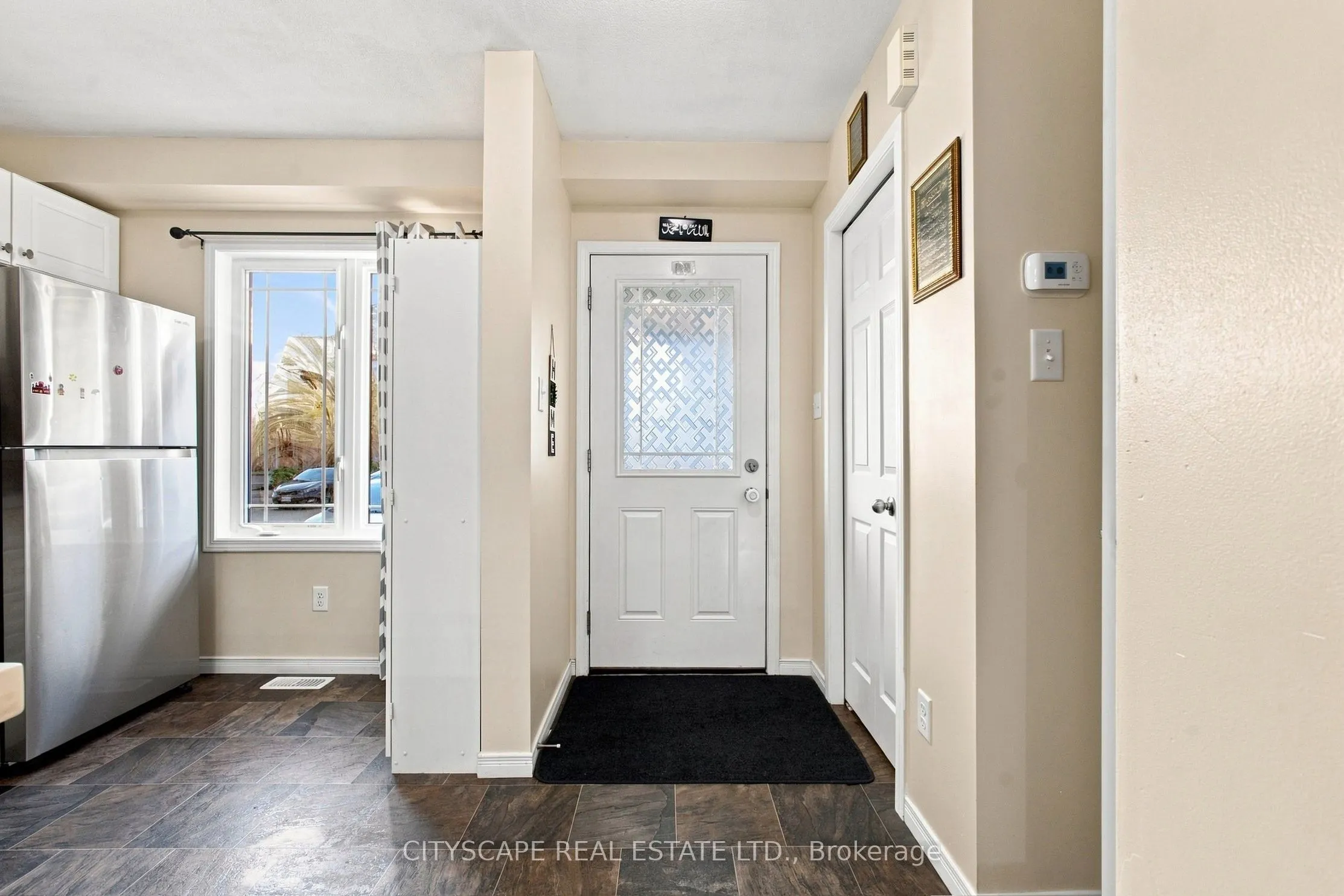 350 Dundas Street S #37