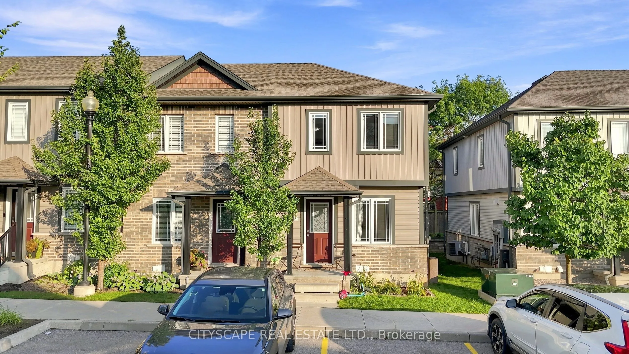 350 Dundas Street S #37