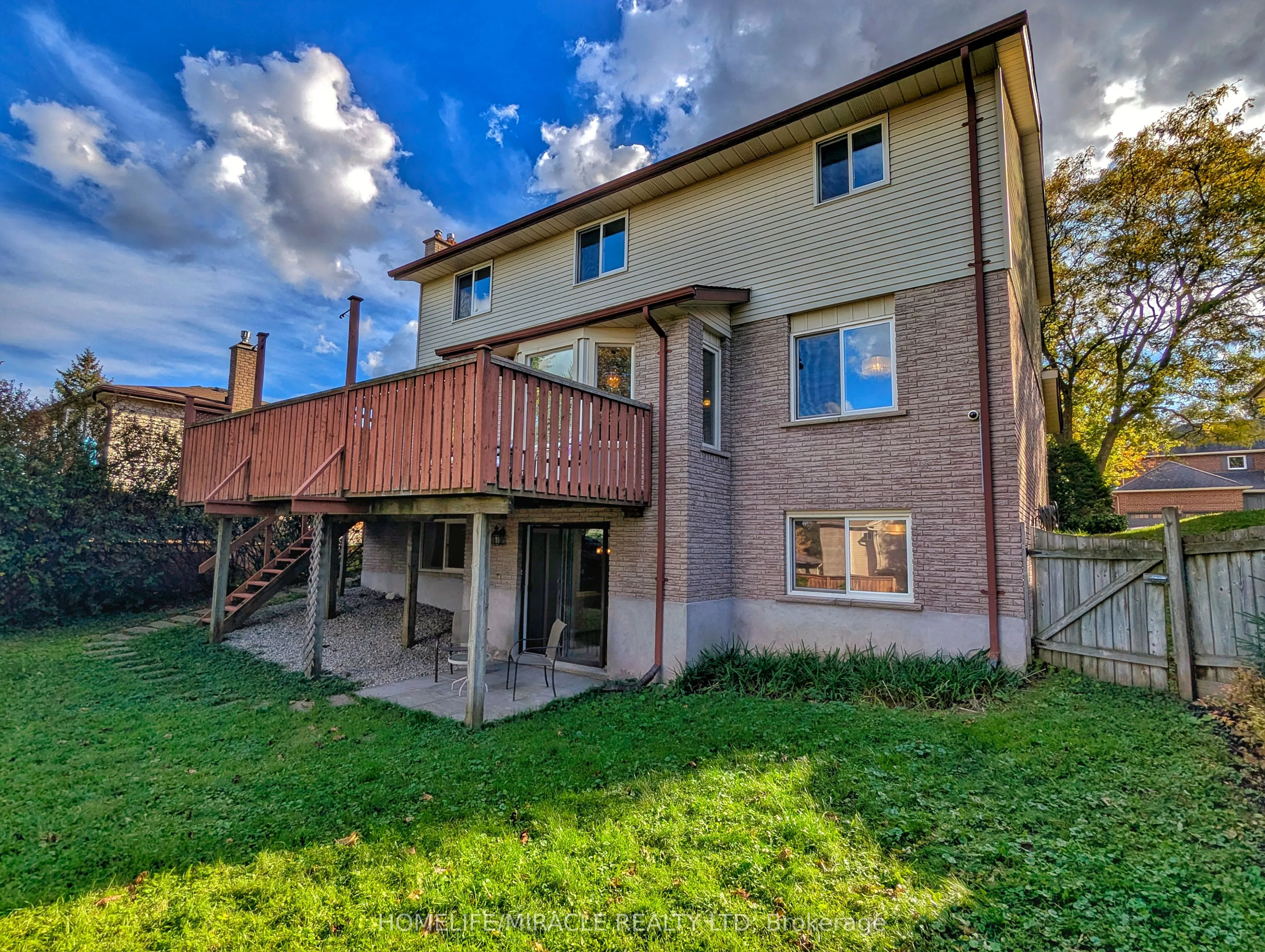 488 Heather Hill Place