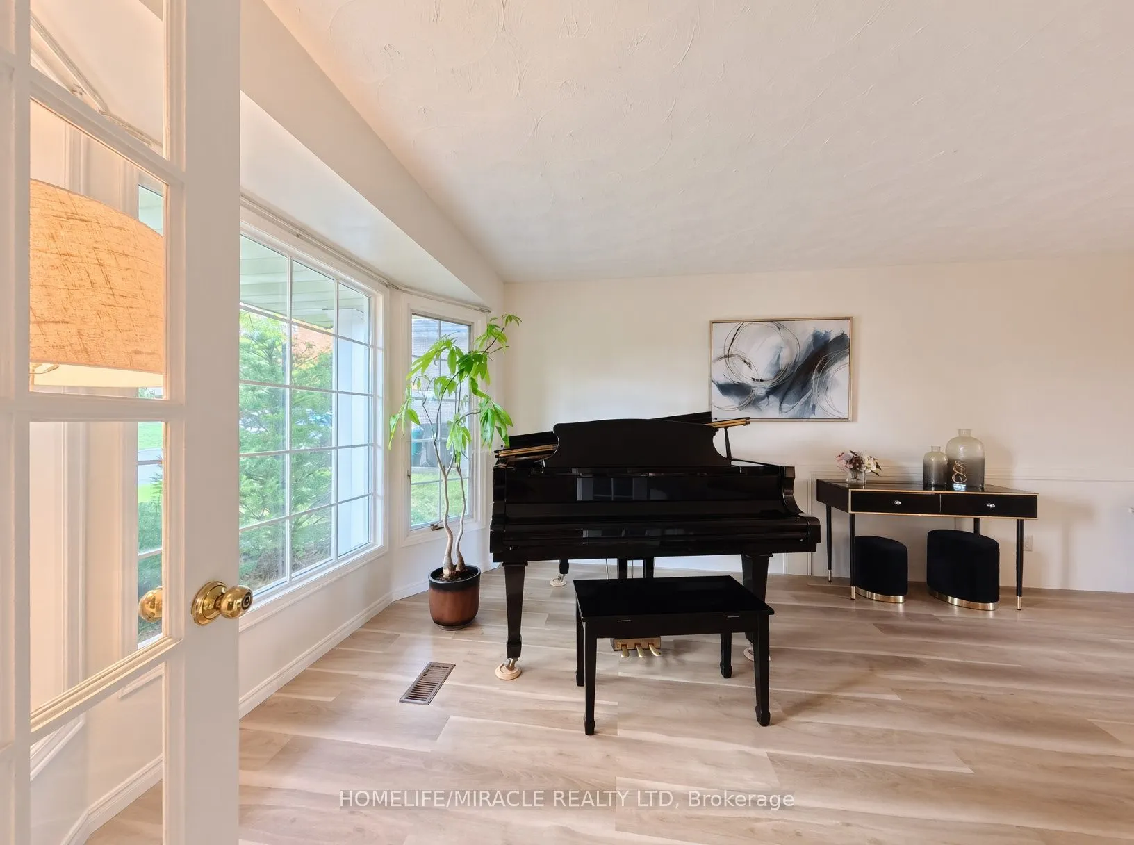 488 Heather Hill Place