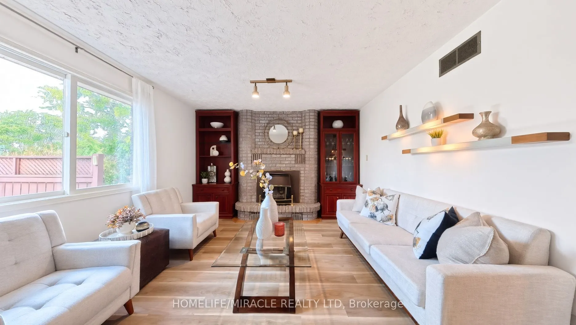 488 Heather Hill Place