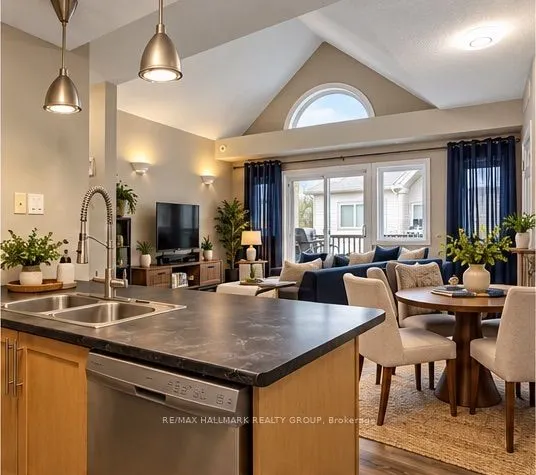 1109 Stittsville Main Street #L