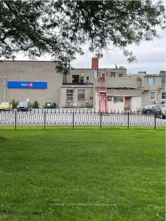 45-49 Dundas Street W