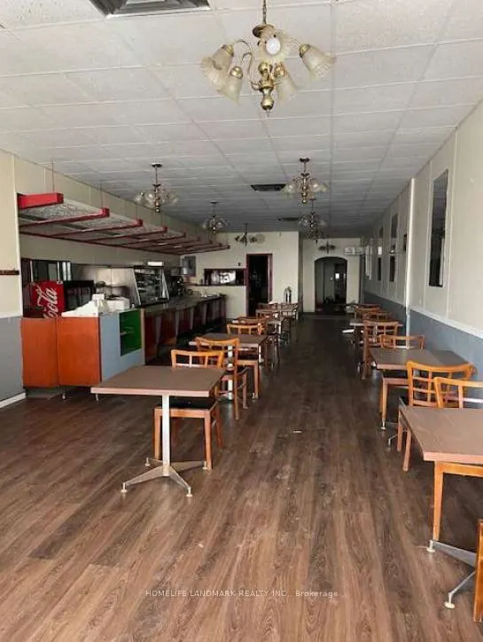 45-49 Dundas Street W