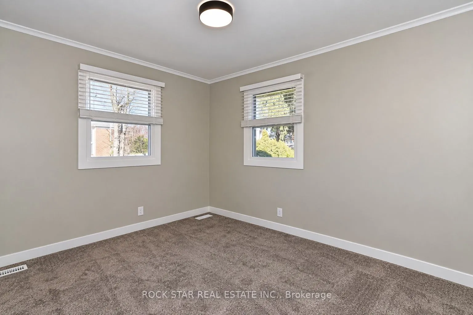 134 OAKSIDE Street