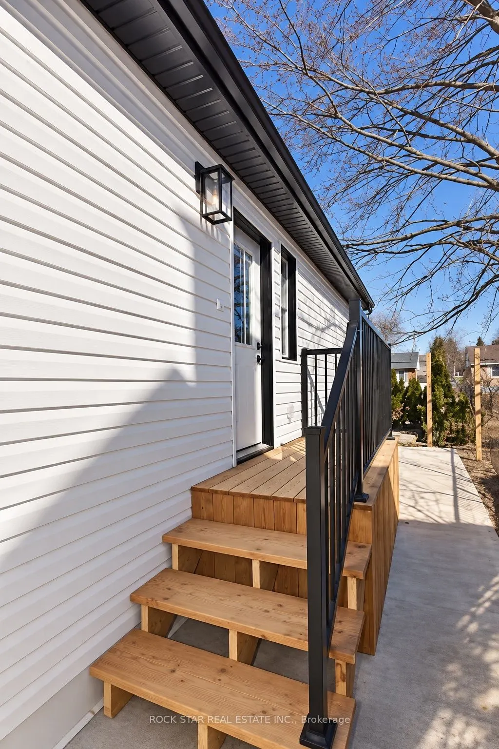 134 OAKSIDE Street