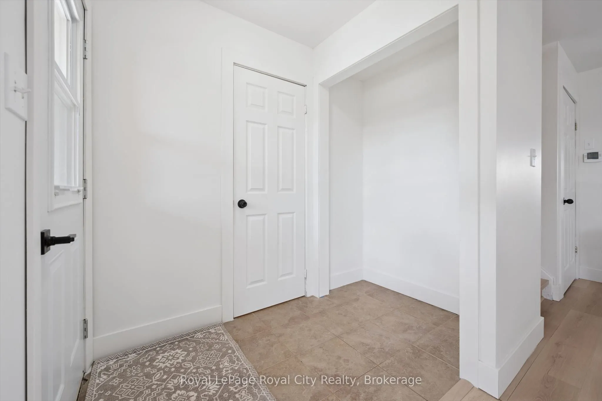 541 Victoria Road N