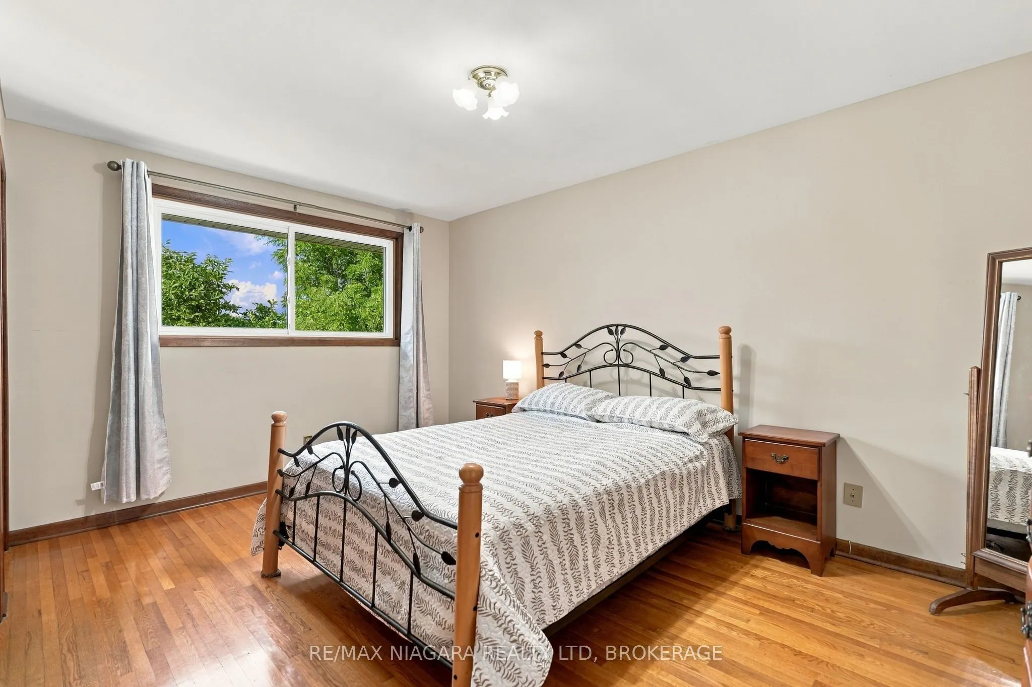 13 Chatham Road
