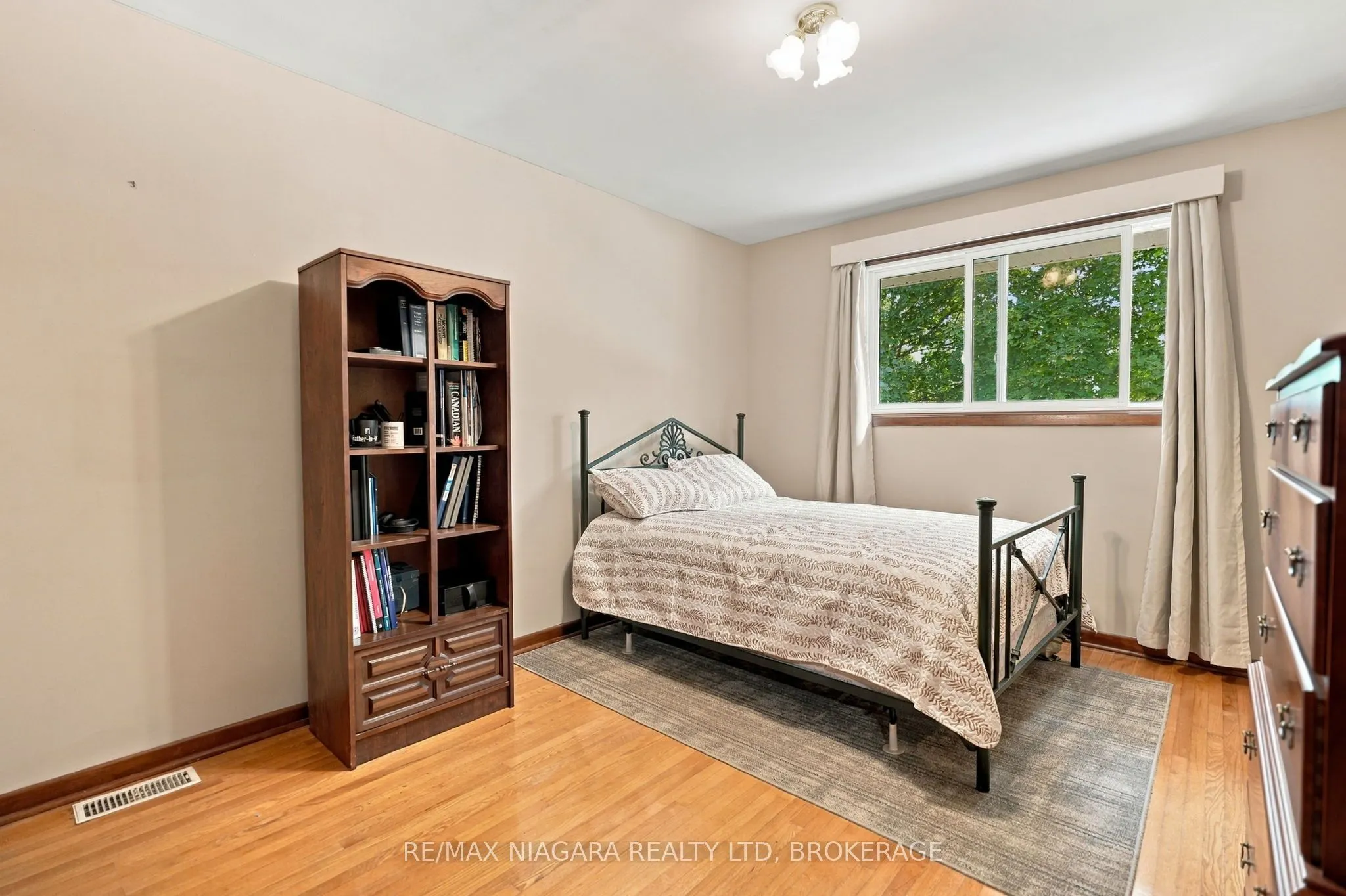 13 Chatham Road