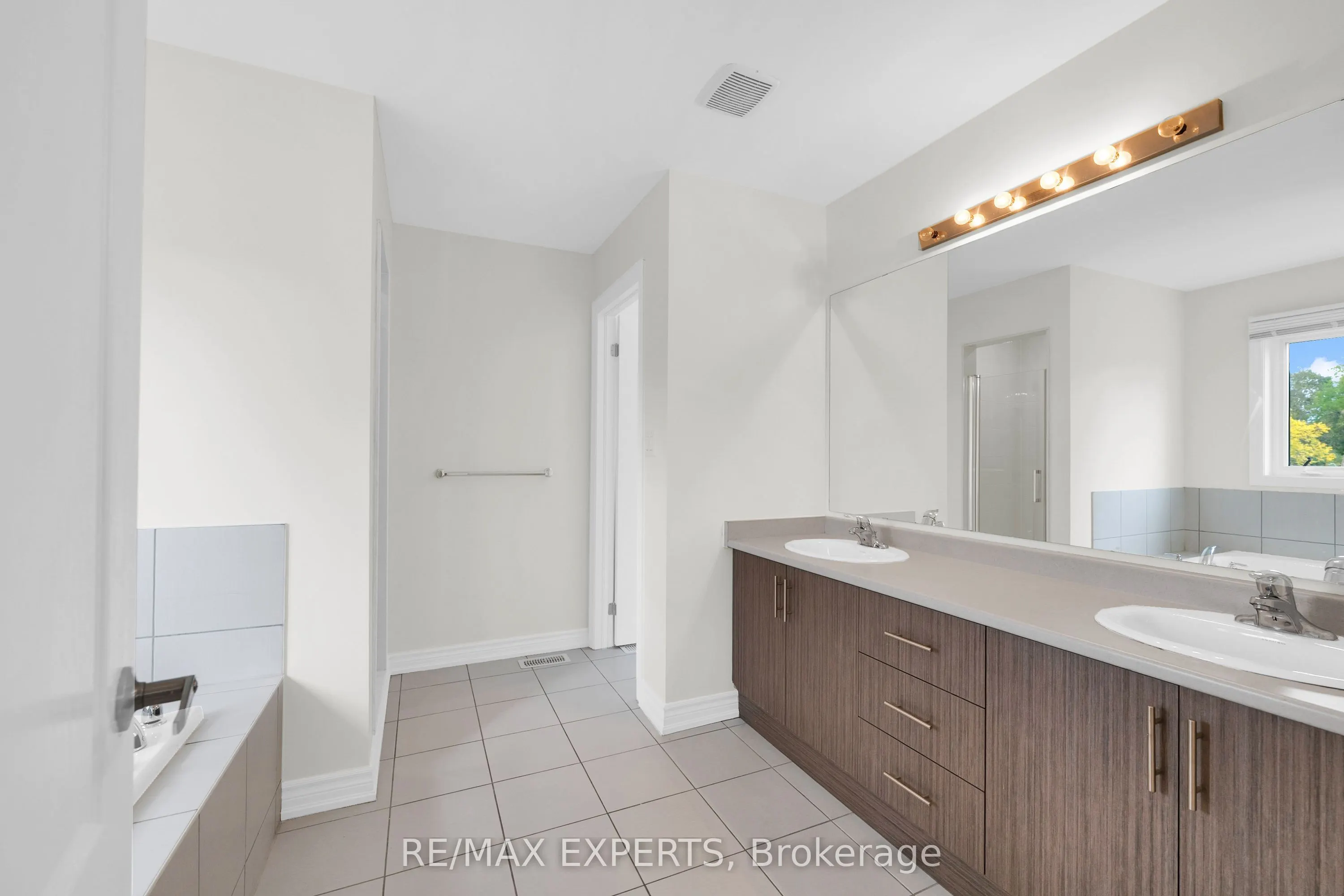 157 Tumblewood Place
