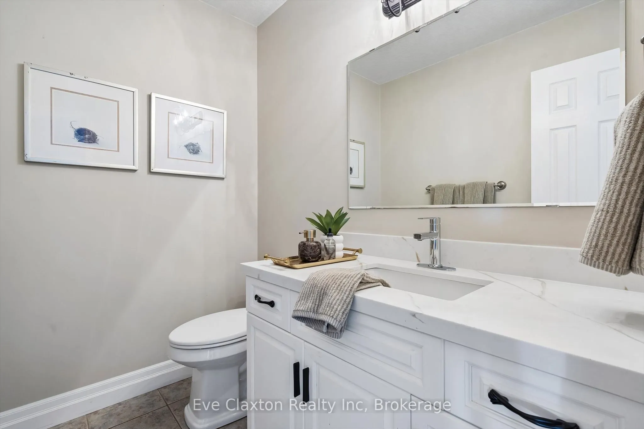 25 AMALIA Crescent