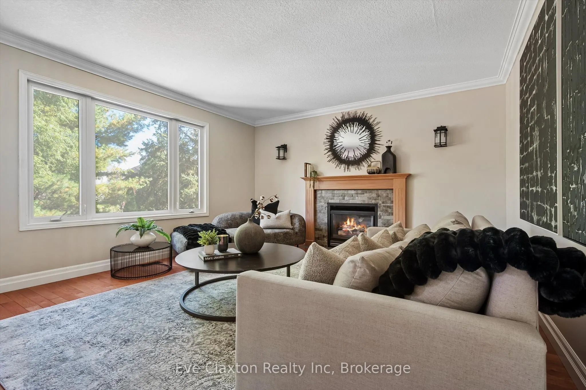 25 AMALIA Crescent