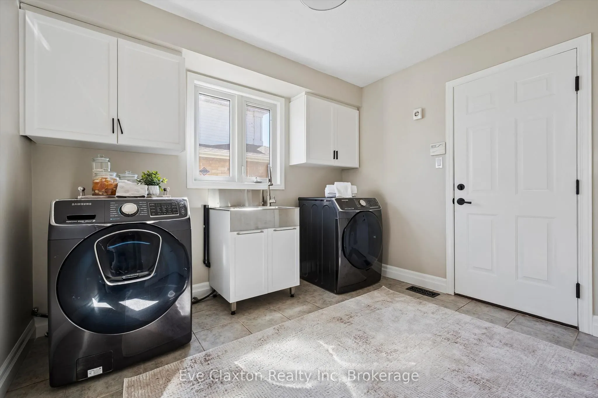 25 AMALIA Crescent
