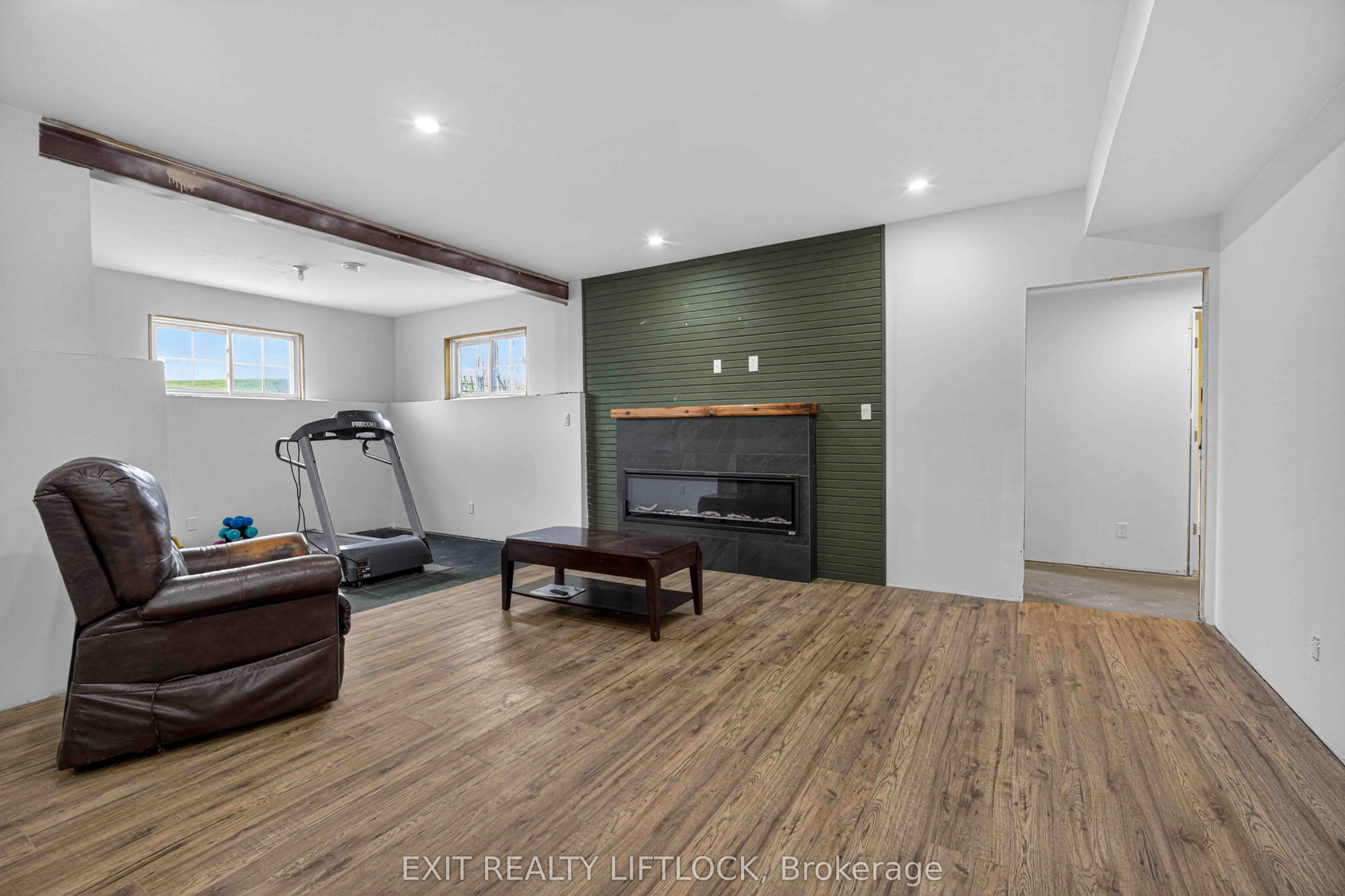 1479 Webster Road