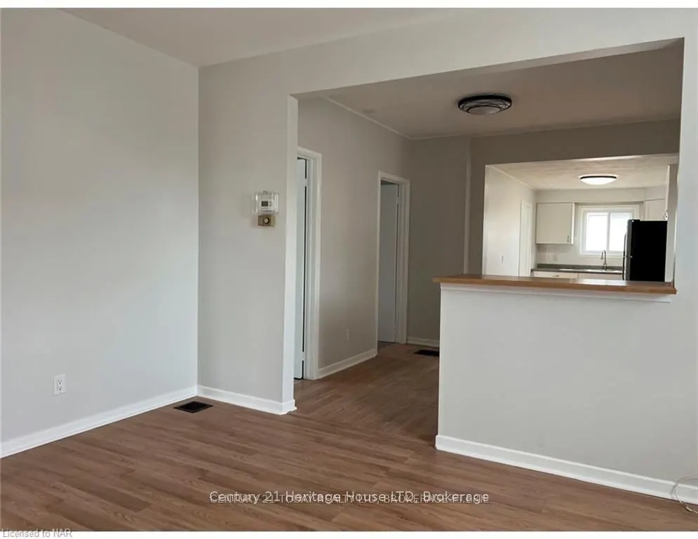 61 Phipps Street #Lower