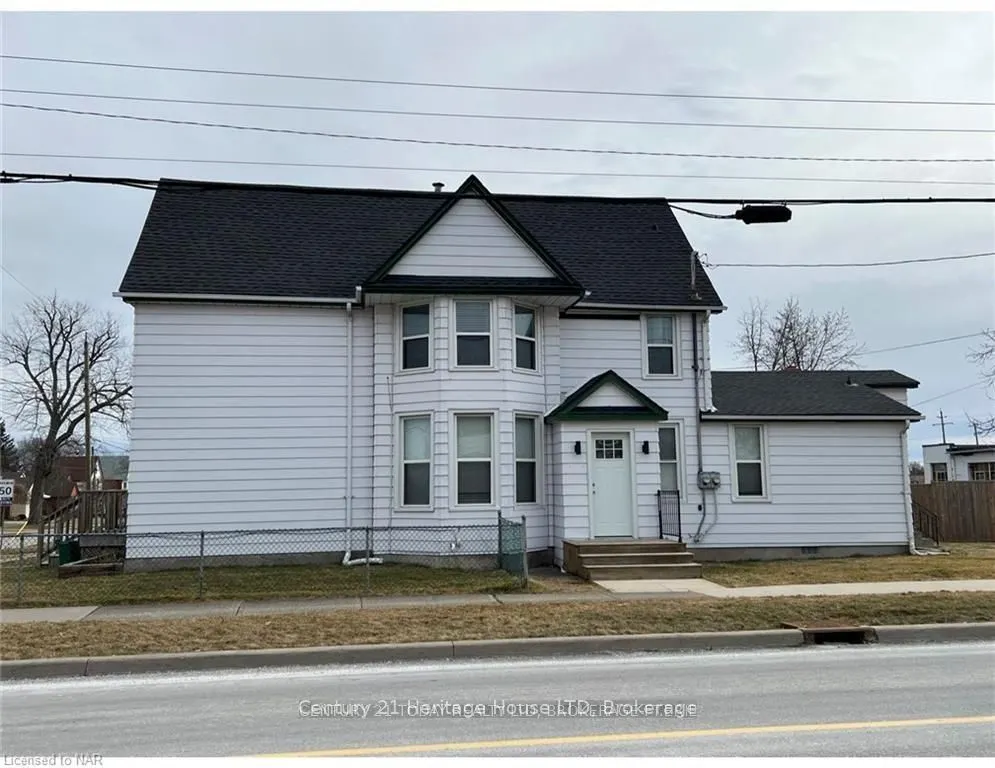 61 Phipps Street #Lower
