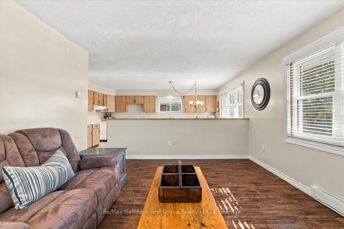 192 St. Lawrence Street W