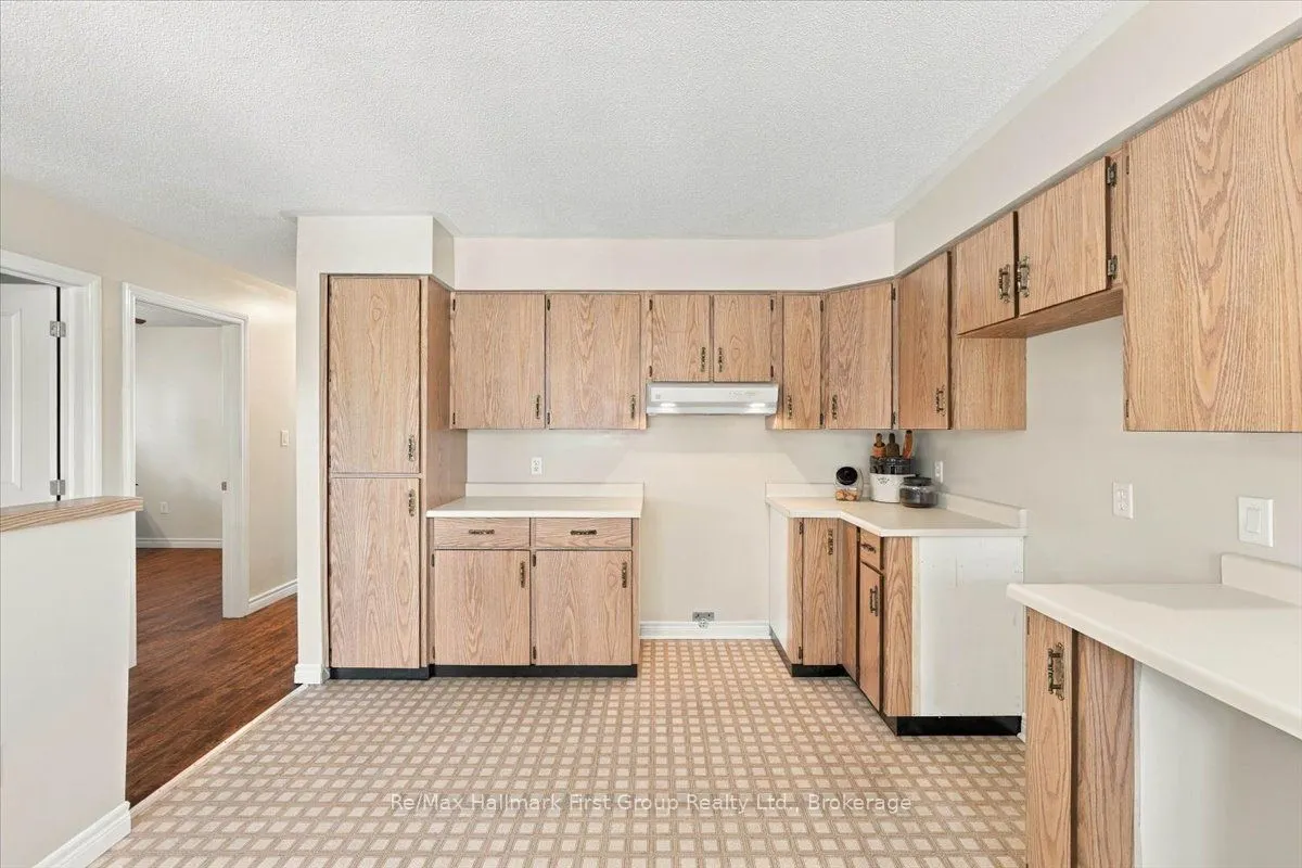 192 St. Lawrence Street W