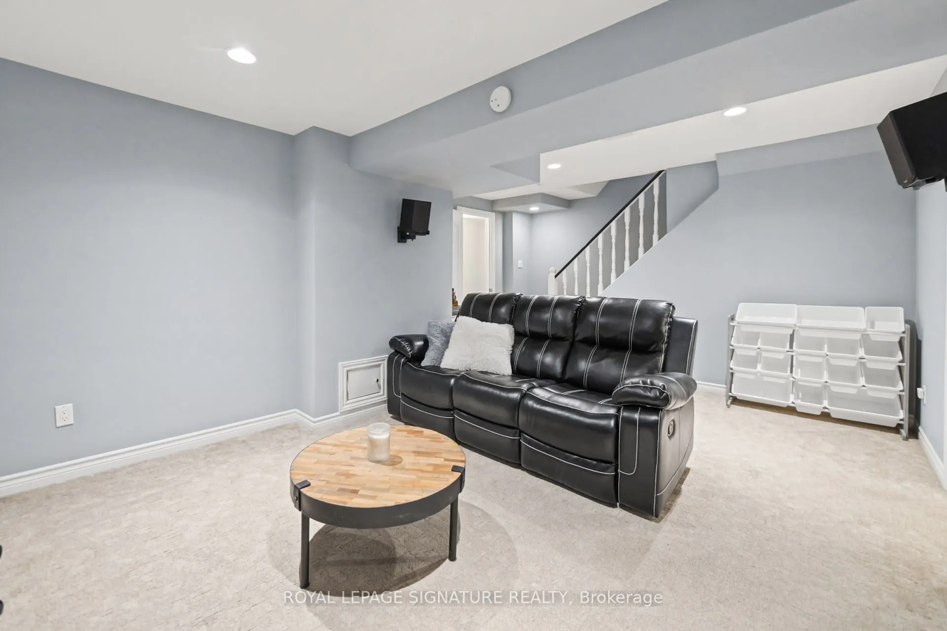2 Cindy Avenue