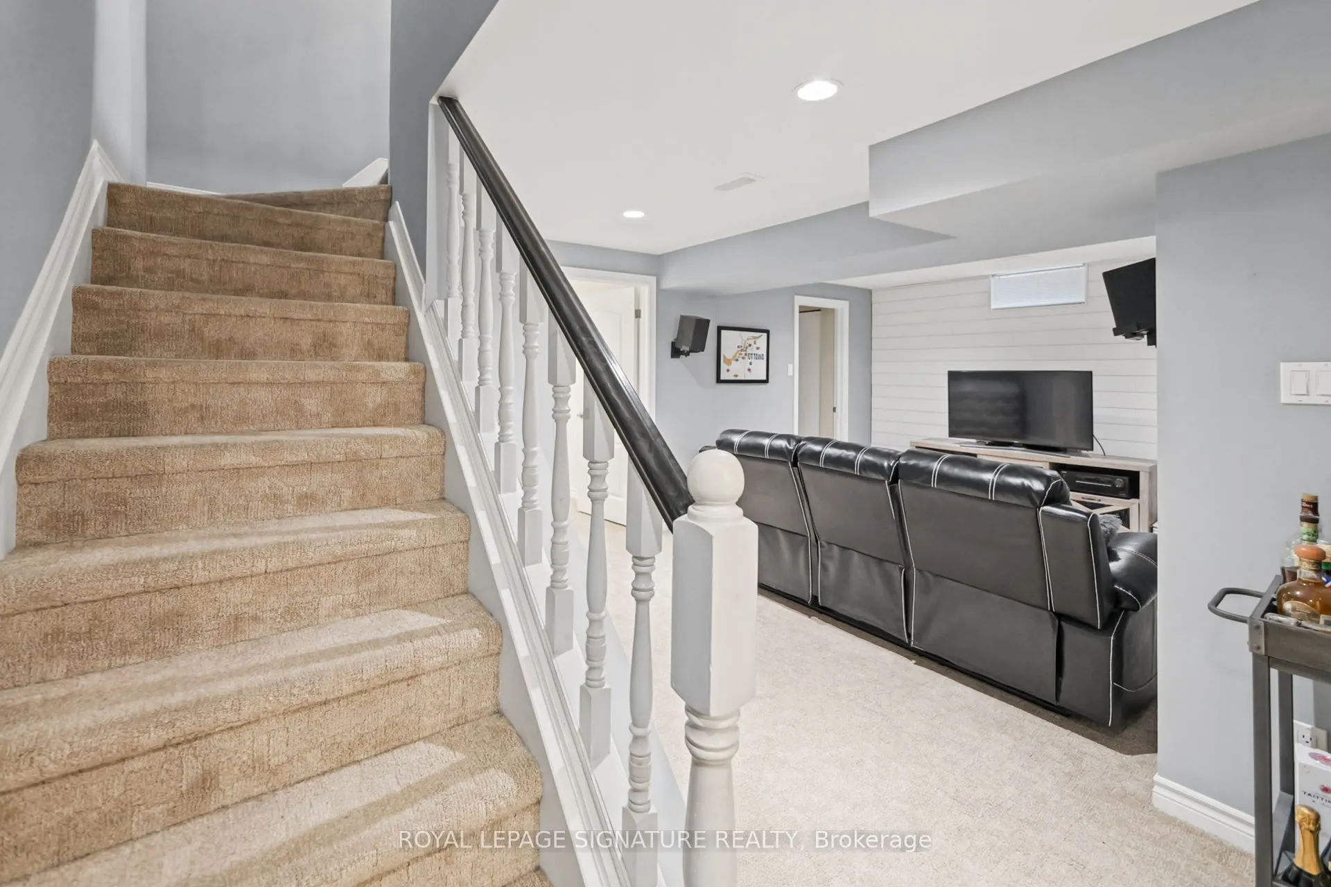 2 Cindy Avenue