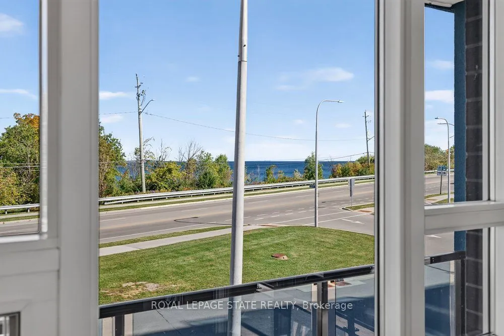 10 Concord Place #209