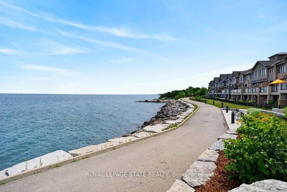 10 Concord Place #209